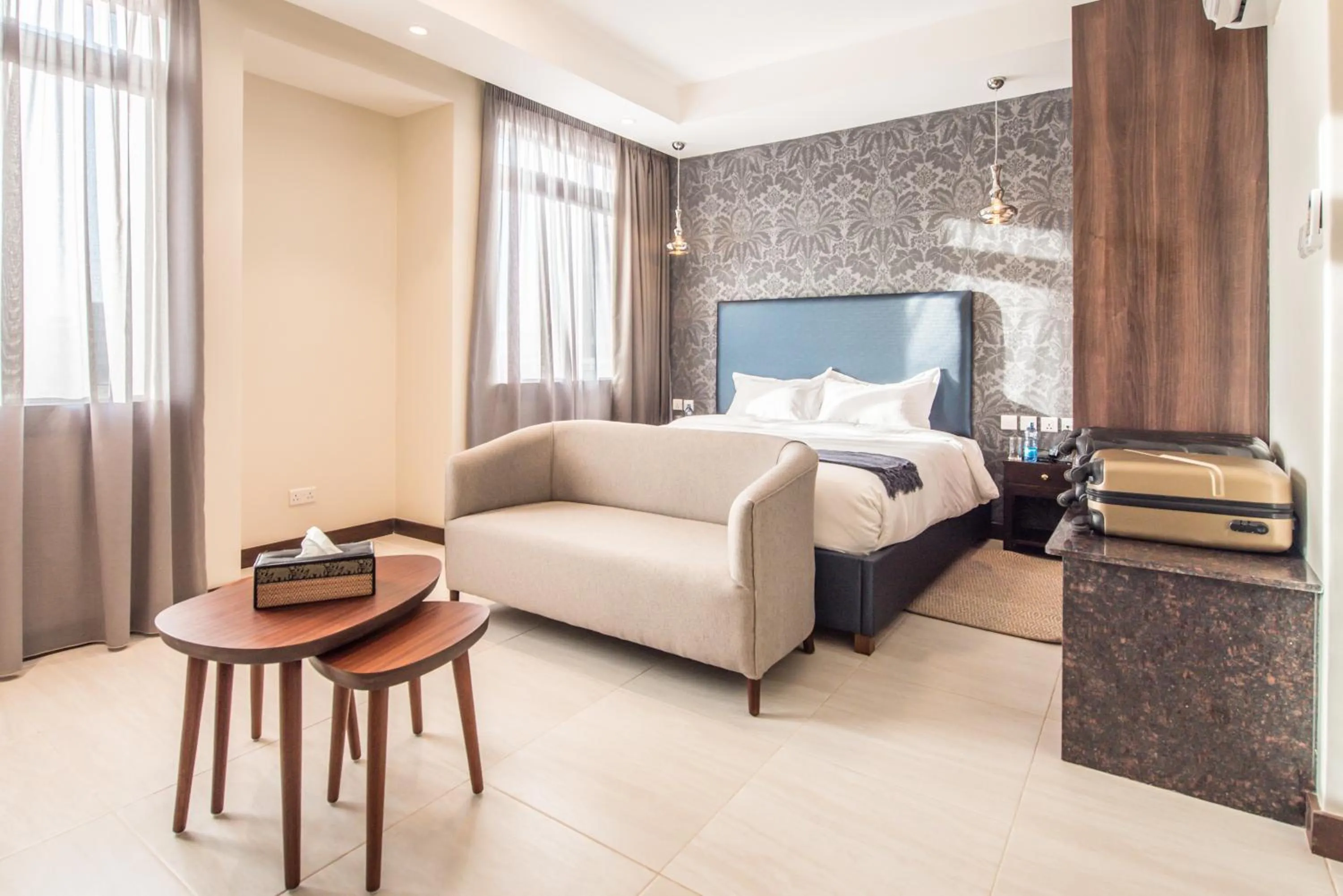 Living room, Bed in Glam Hotel Nairobi - Near Westgate Mall, Westlands