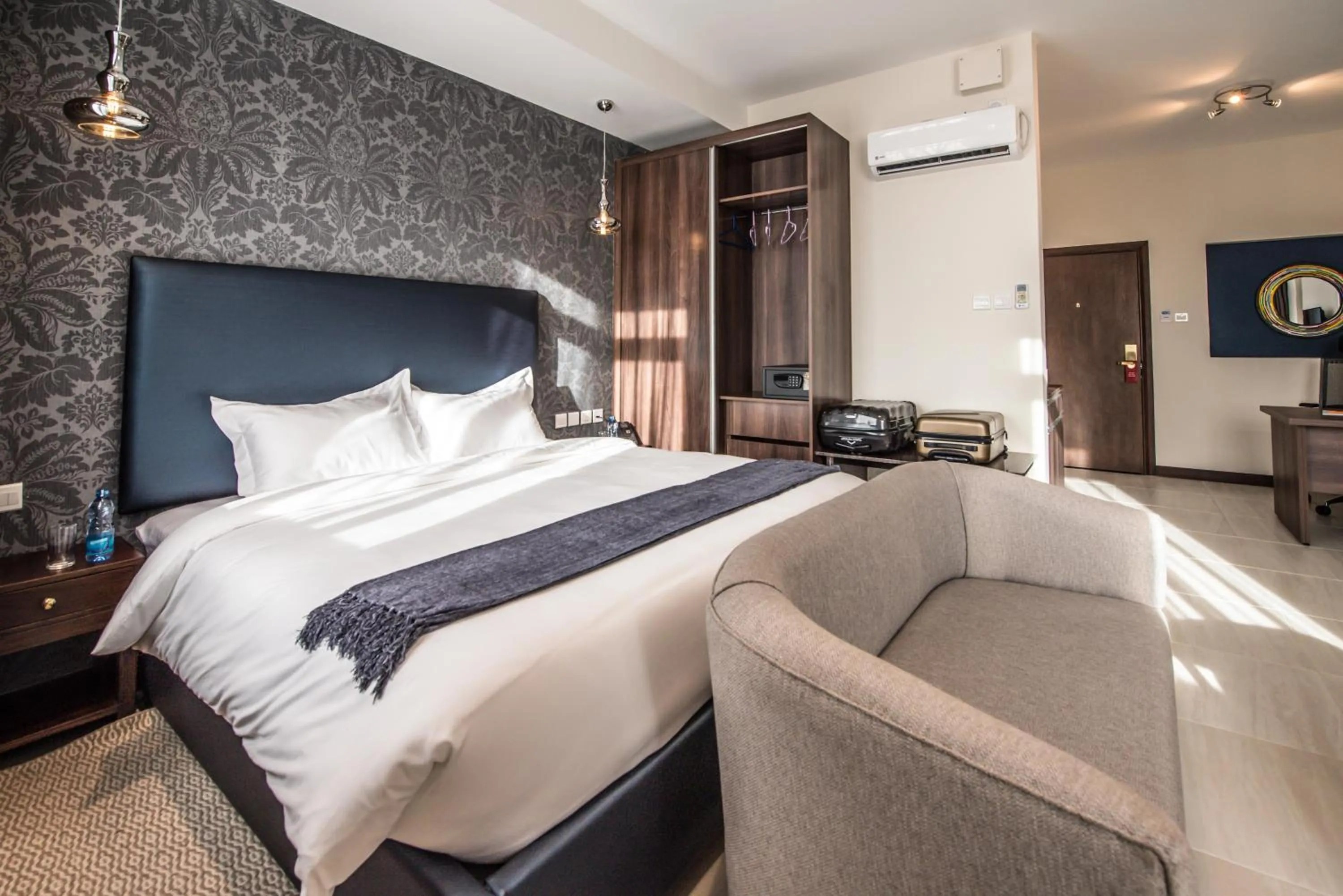 wardrobe, Bed in Glam Hotel Nairobi - Near Westgate Mall, Westlands