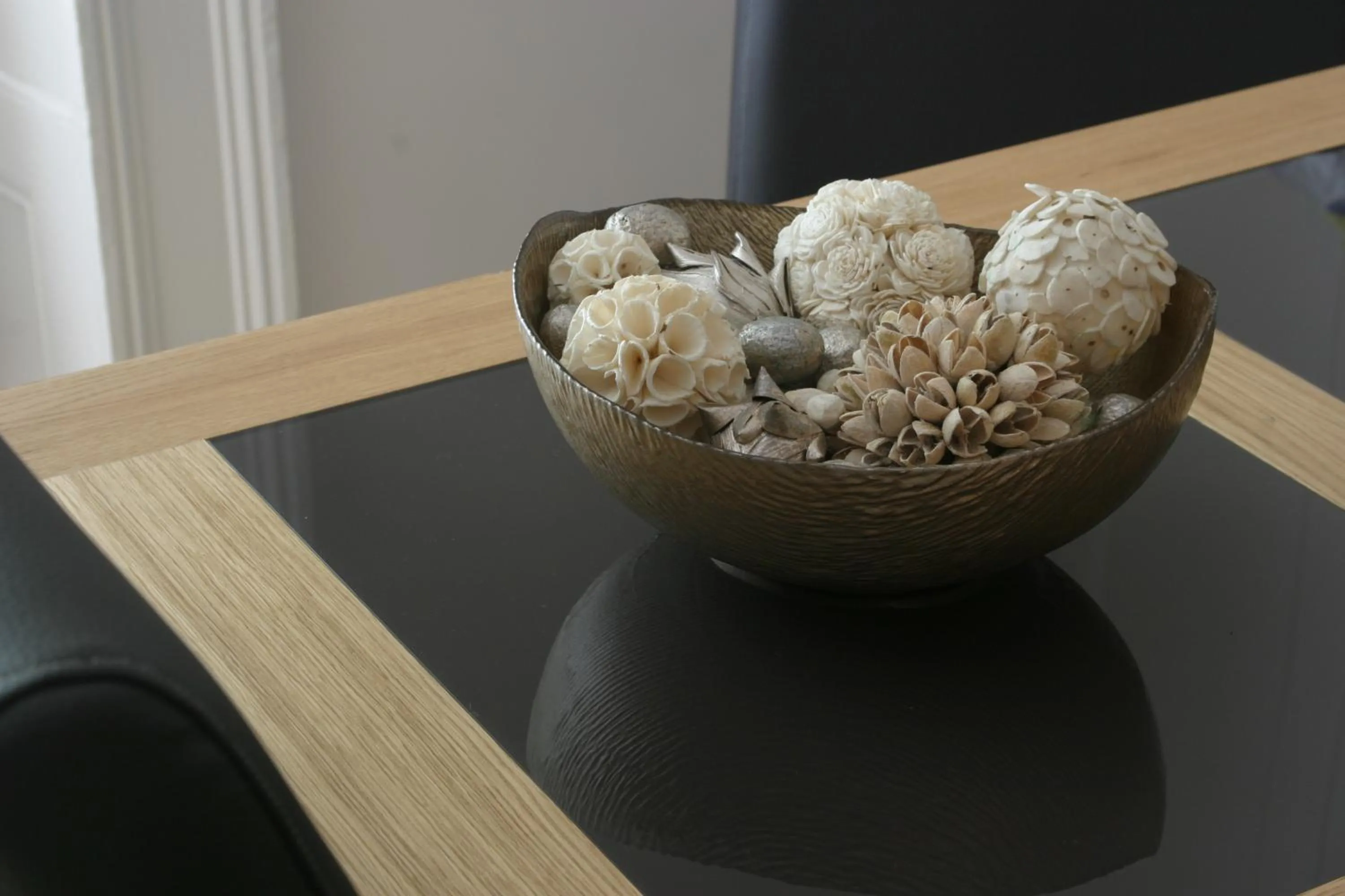 Dining area in Chester Apartments