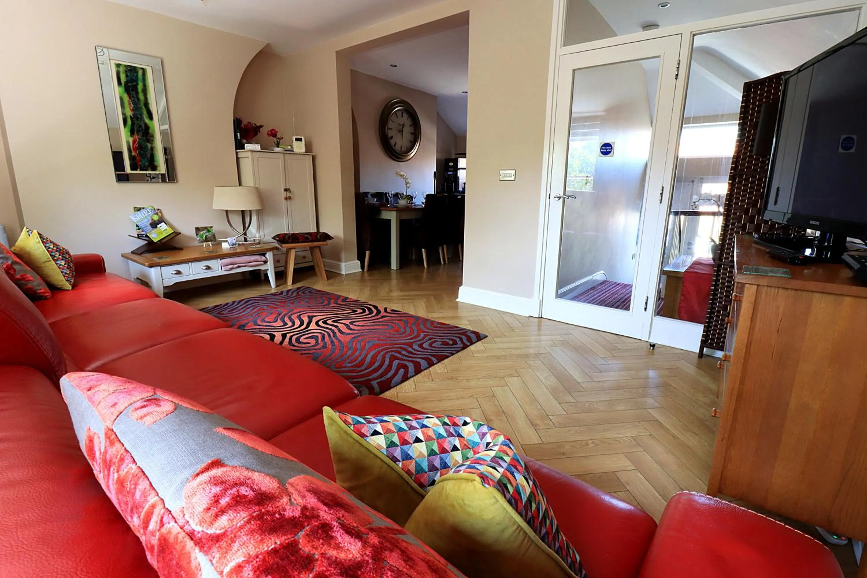 Living room in Chester Apartments