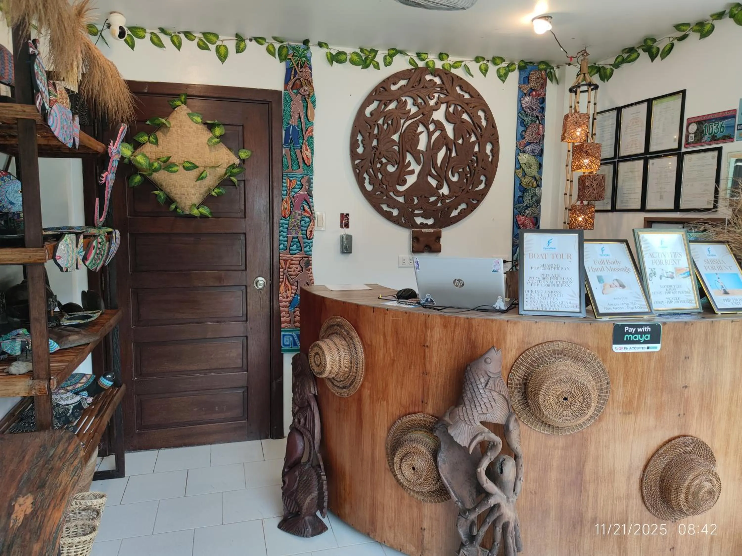 Lobby or reception, Bed in Ferellee Beach Front Inn
