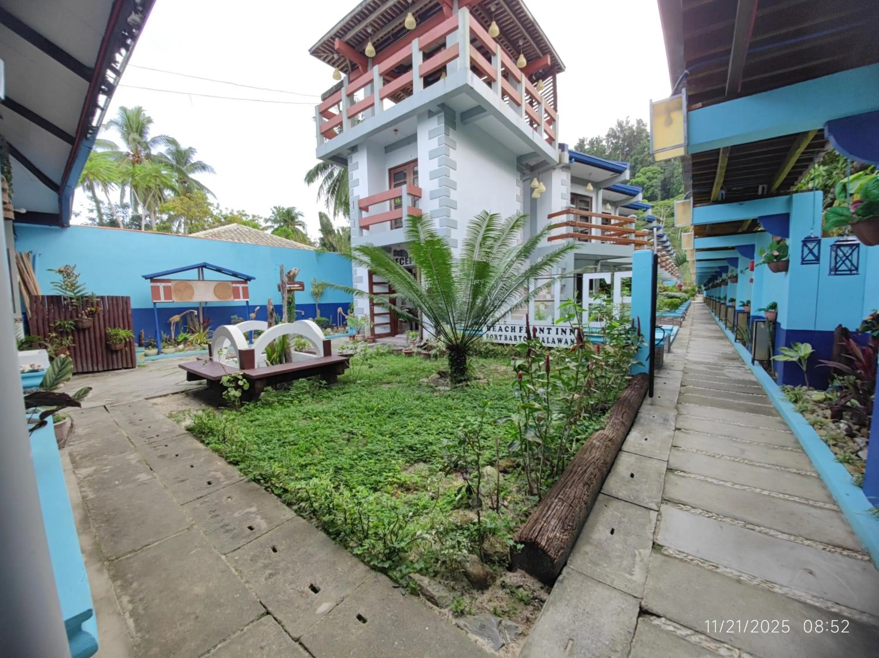 Garden in Ferellee Beach Front Inn