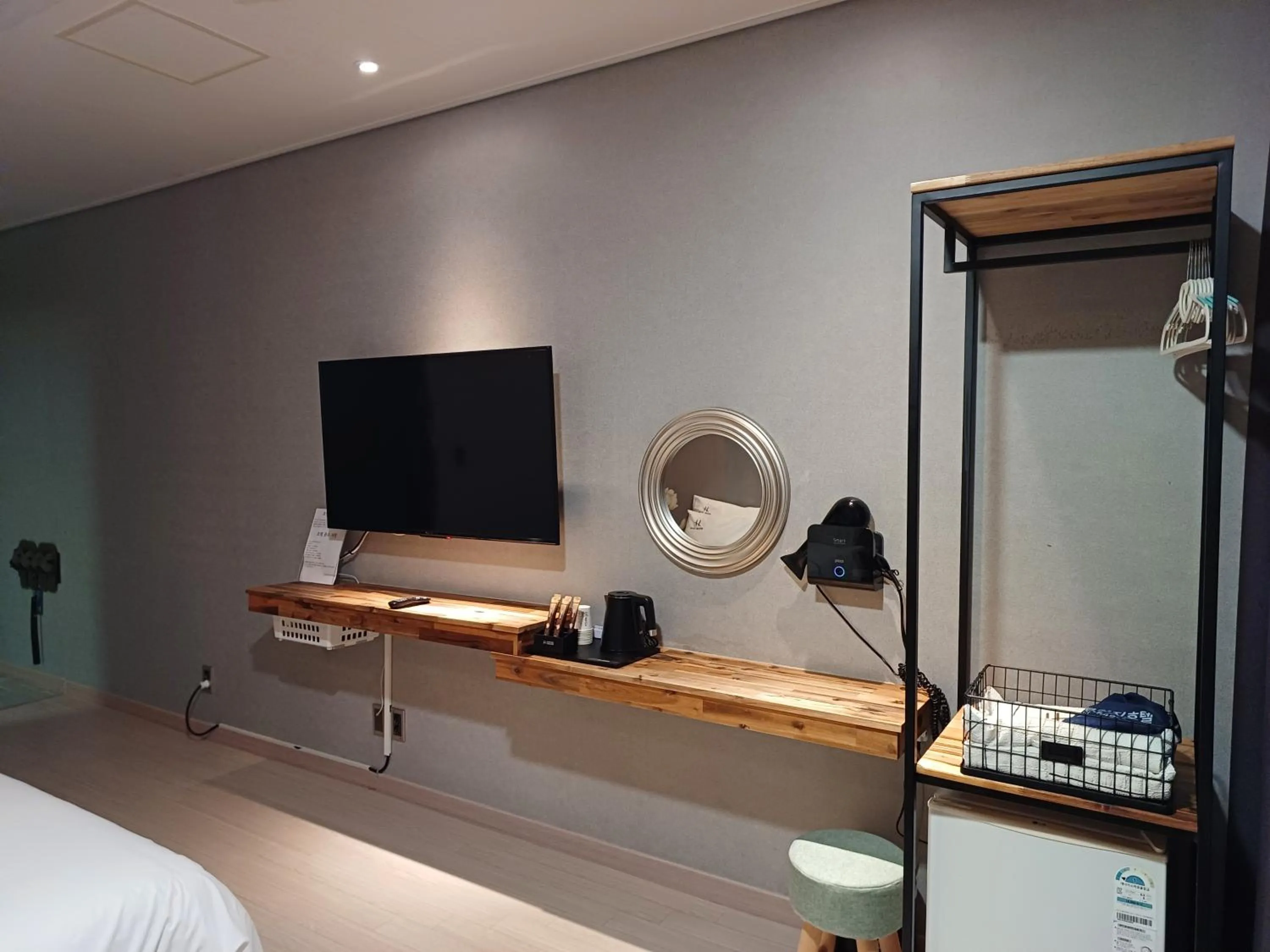 Bed in Tongyeong Bridge Hotel