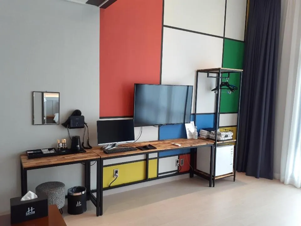 Tongyeong Bridge Hotel