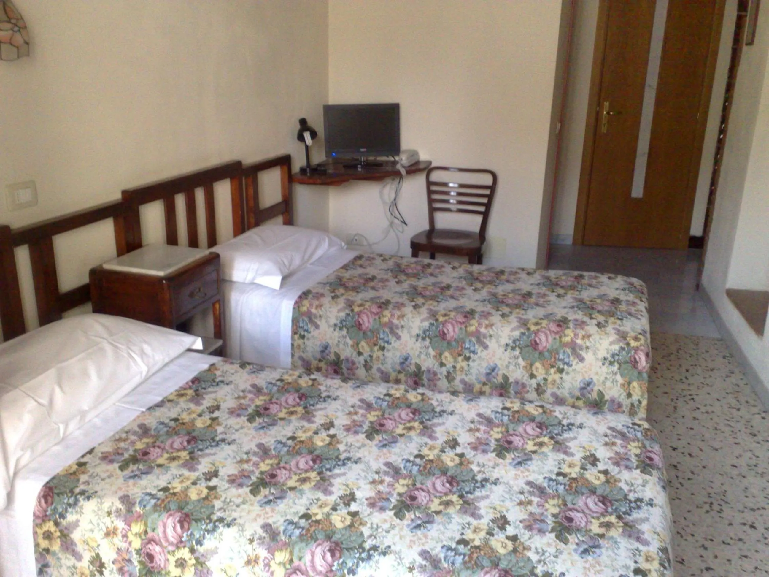 Bed in Albergo Locanda Garibaldi