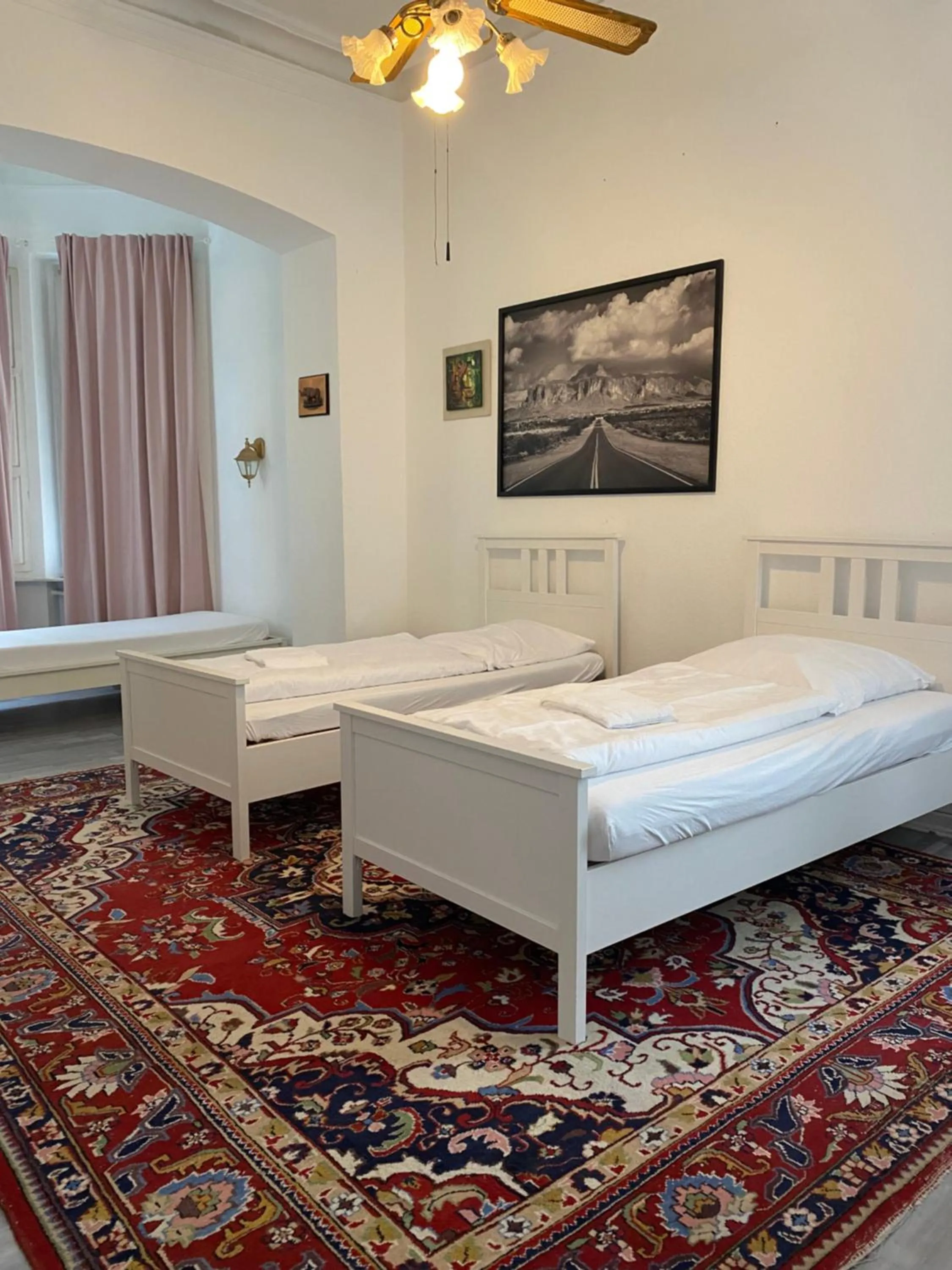 Bed in A&S Ferienwohnungen Koblenzer Strasse