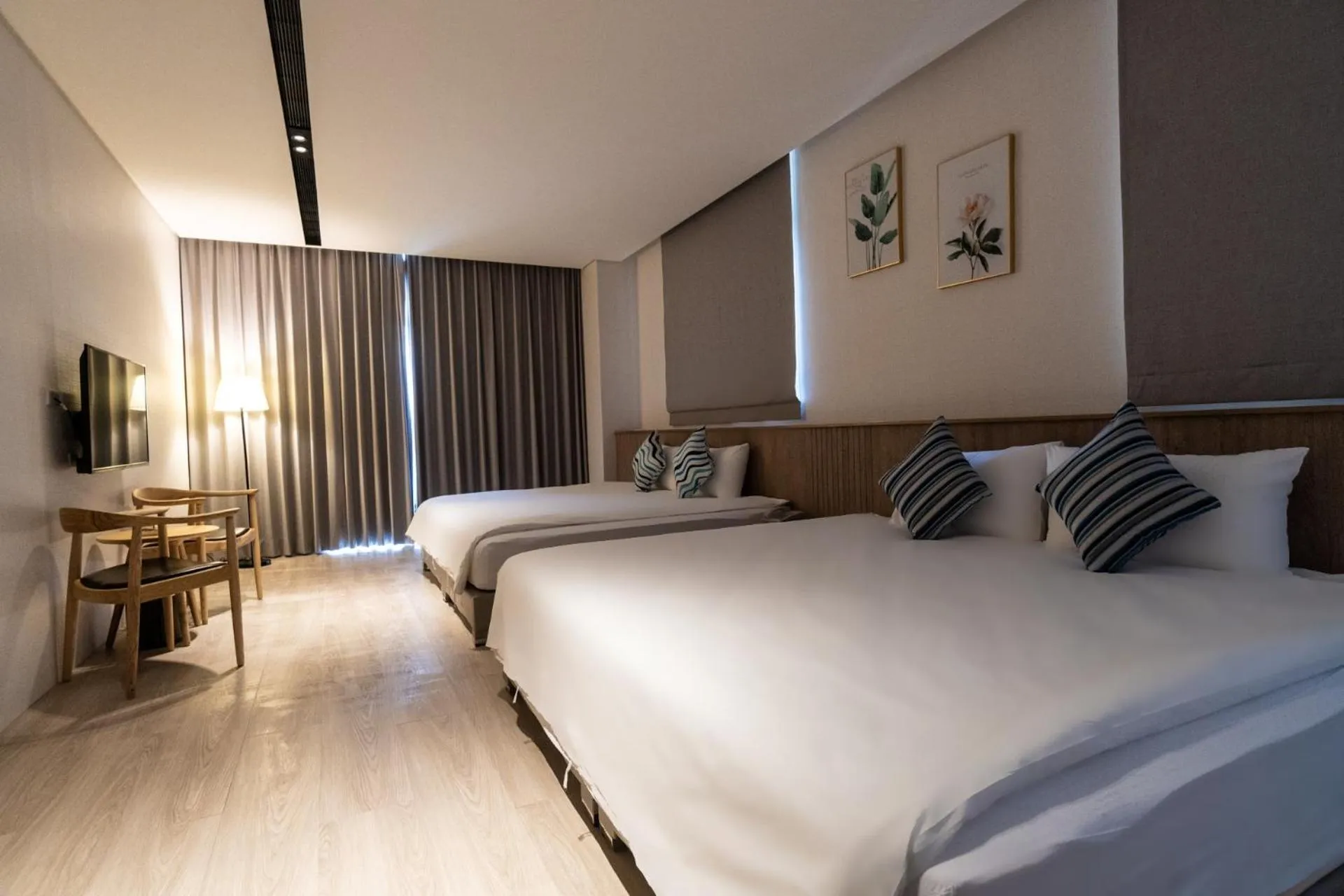 Other, Bed in Feng-Chi Inn