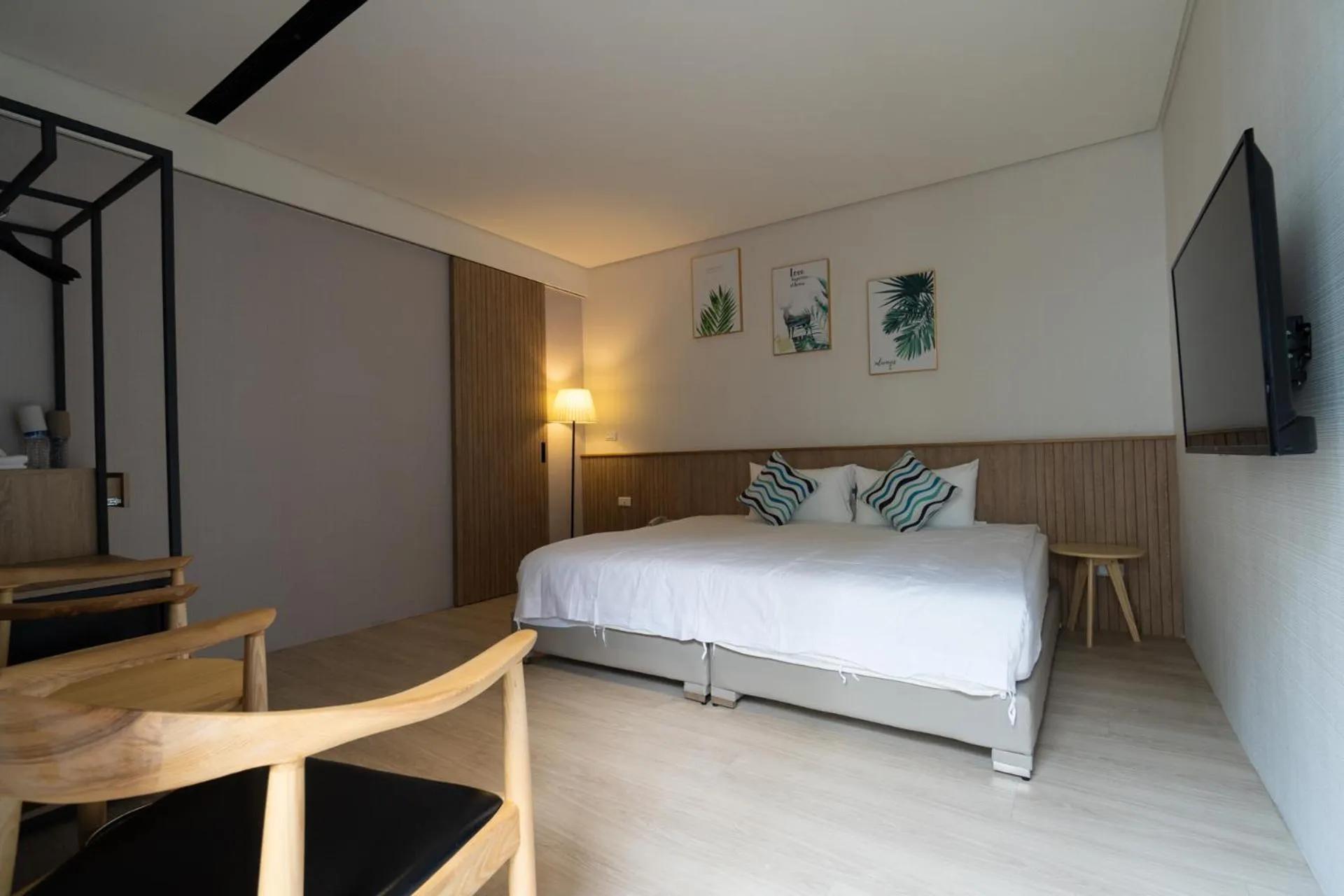 Other, Bed in Feng-Chi Inn