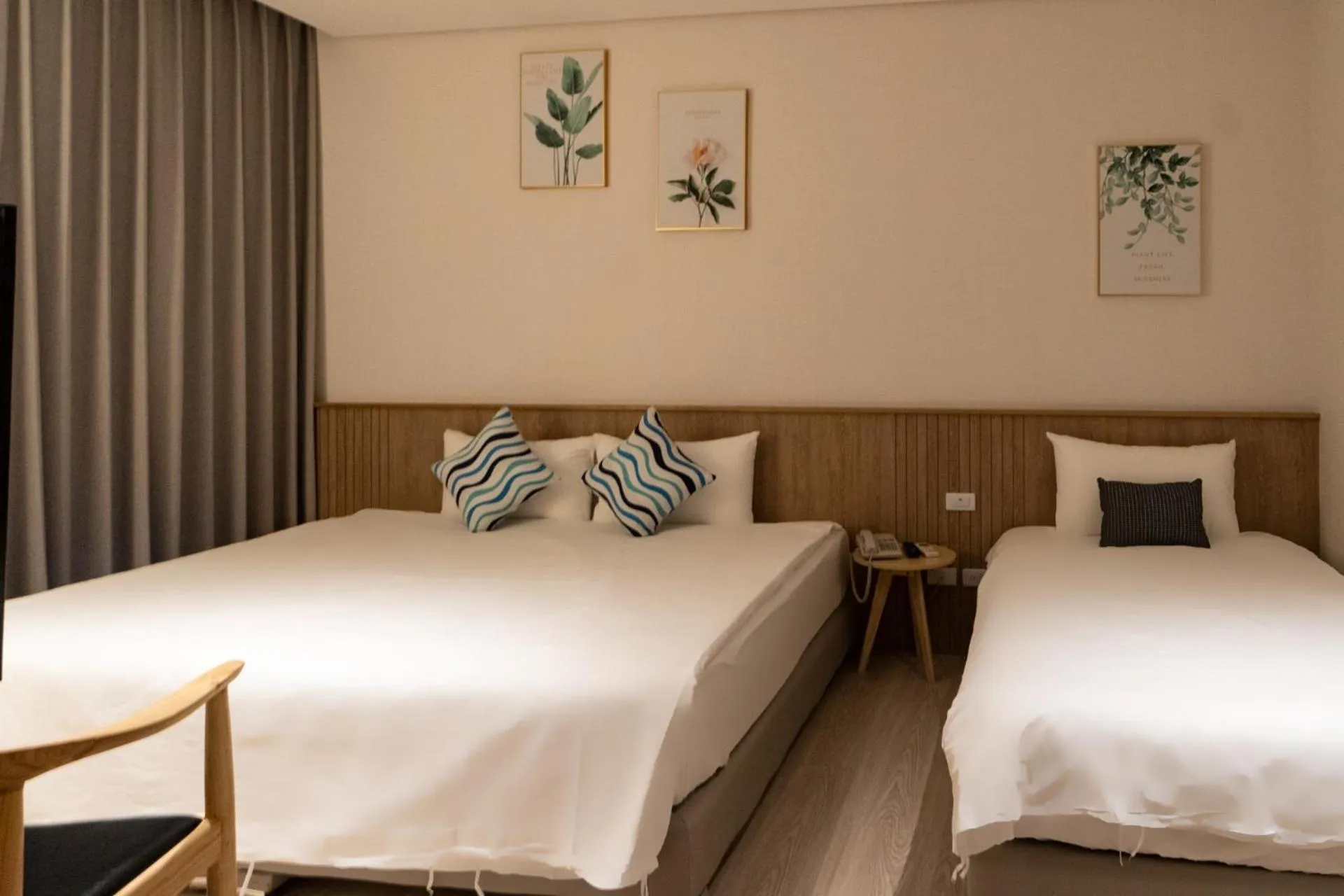 Other, Bed in Feng-Chi Inn