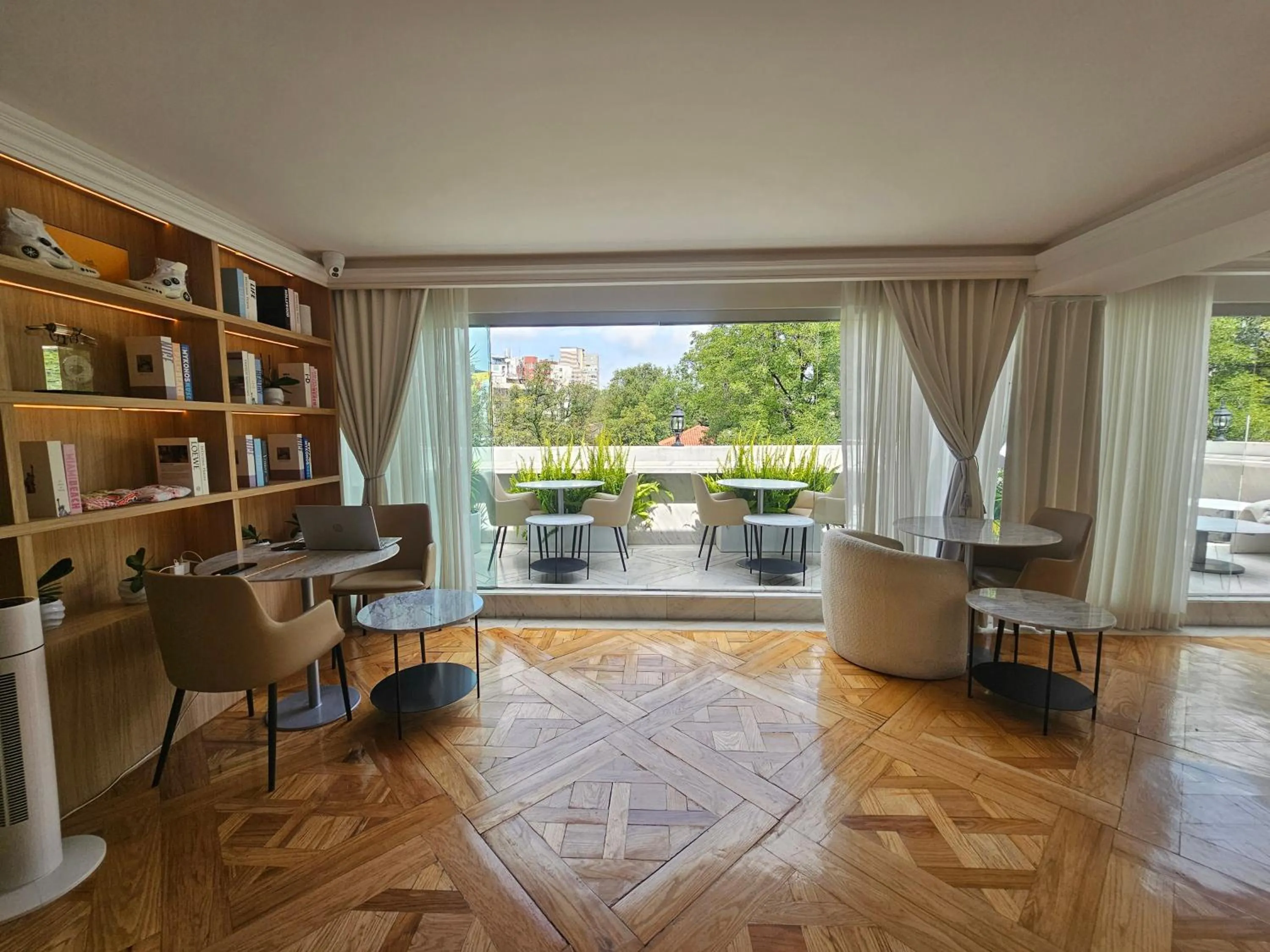 Balcony/Terrace in Residence L Heritage Tennyson