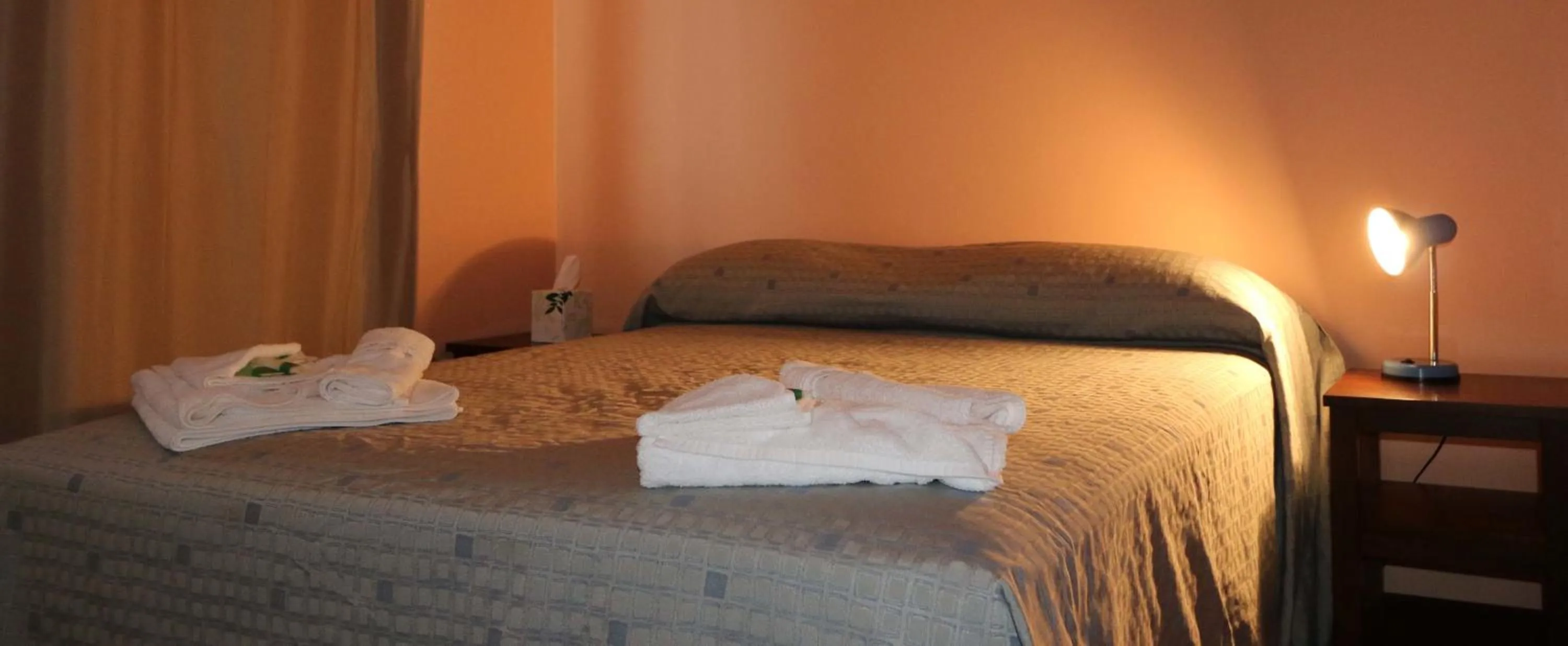 Three-Bedroom Villa in Manjimup Gateway Hotel