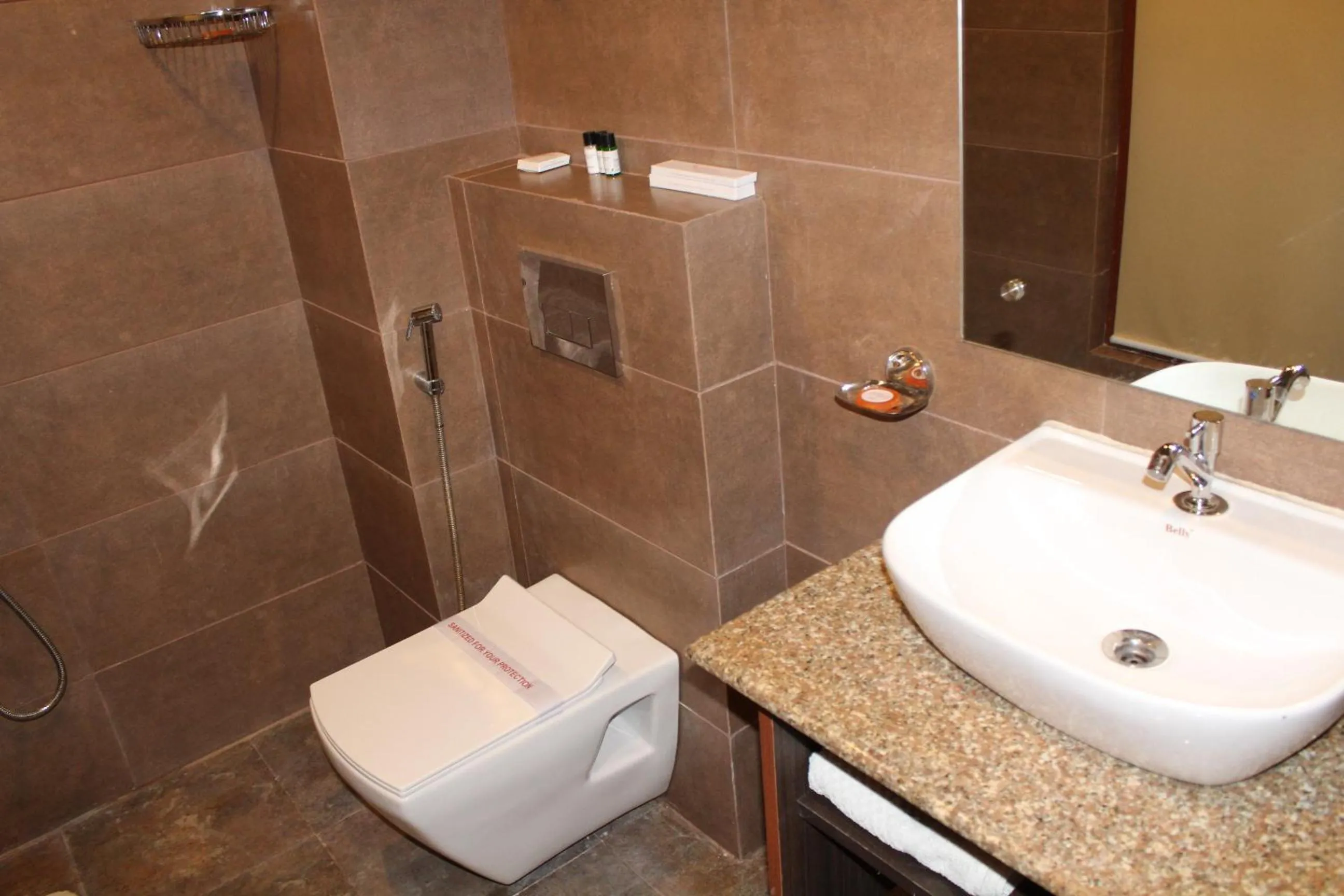 Bathroom in Red Crown Hotel