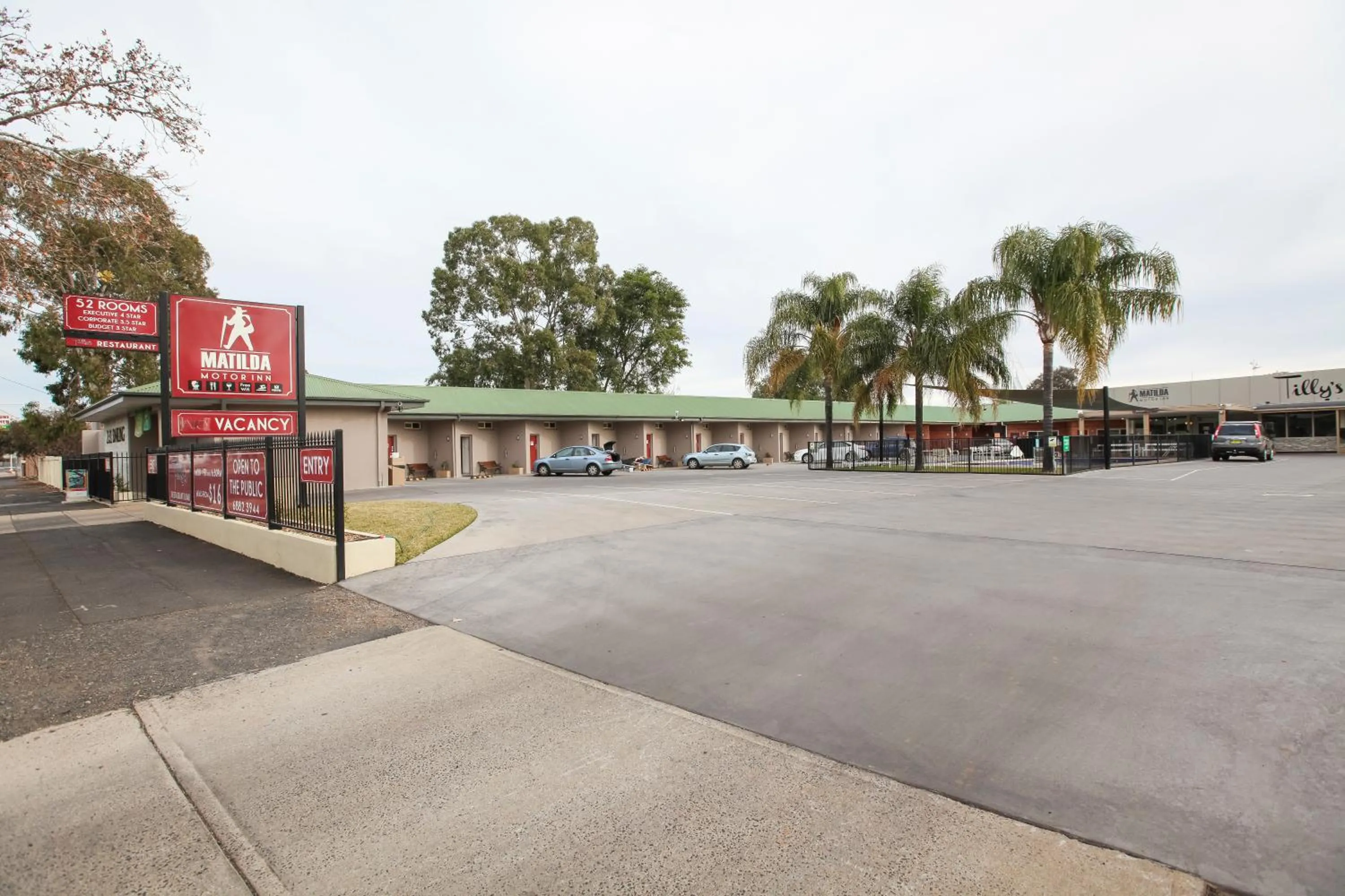 Property building in Matilda Motor Inn