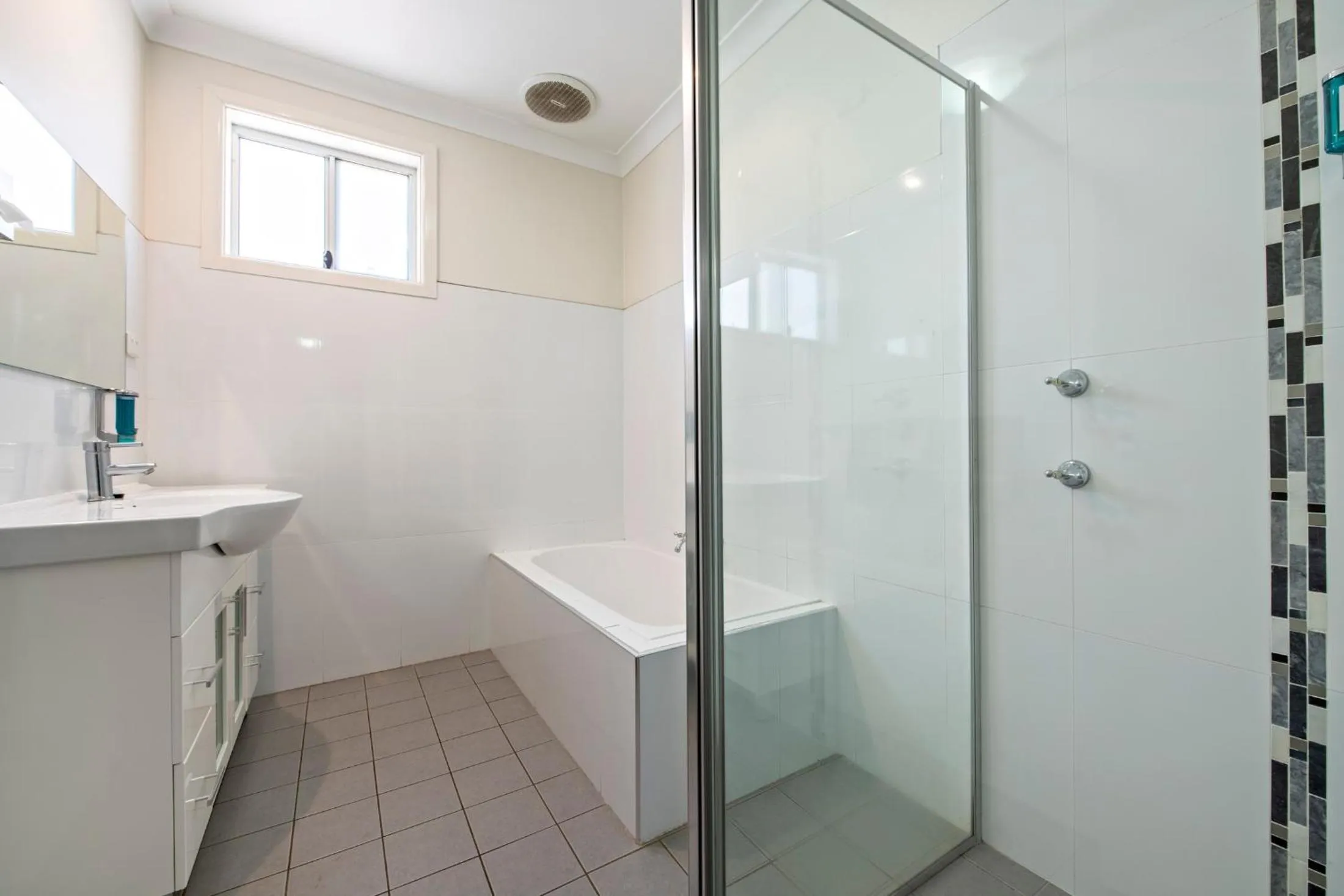 Bathroom in Matilda Motor Inn