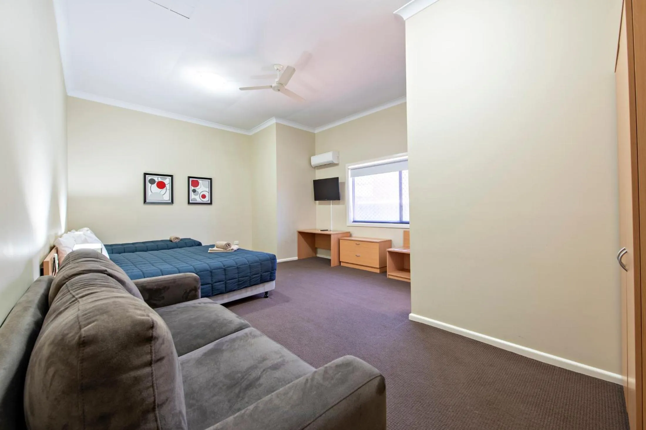 Bed in Matilda Motor Inn