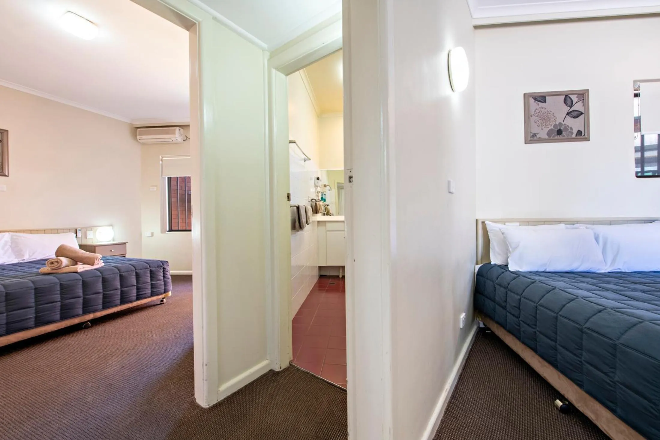 Bed in Matilda Motor Inn