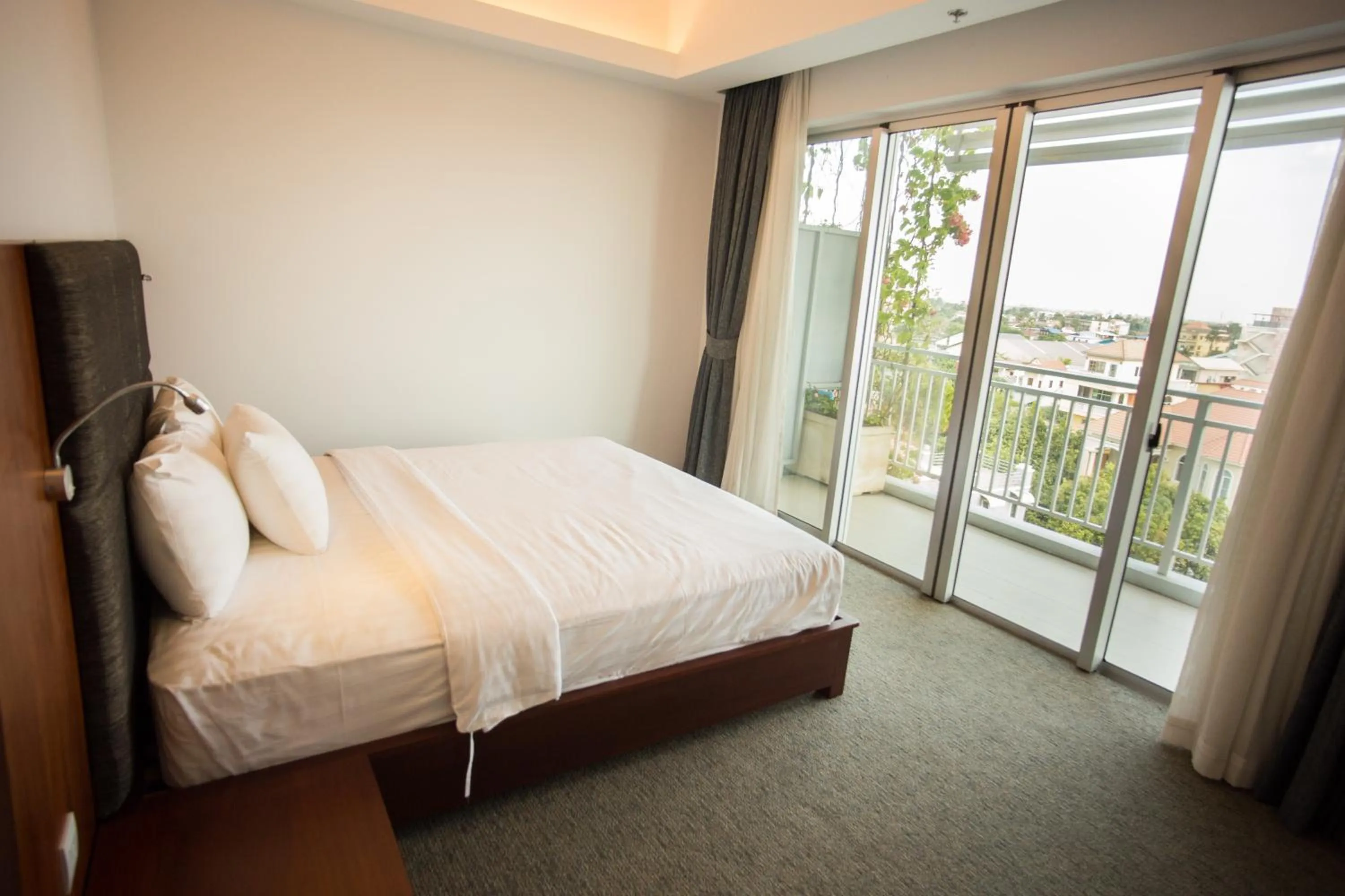 Bedroom, Bed in Bellevue Serviced Apartments