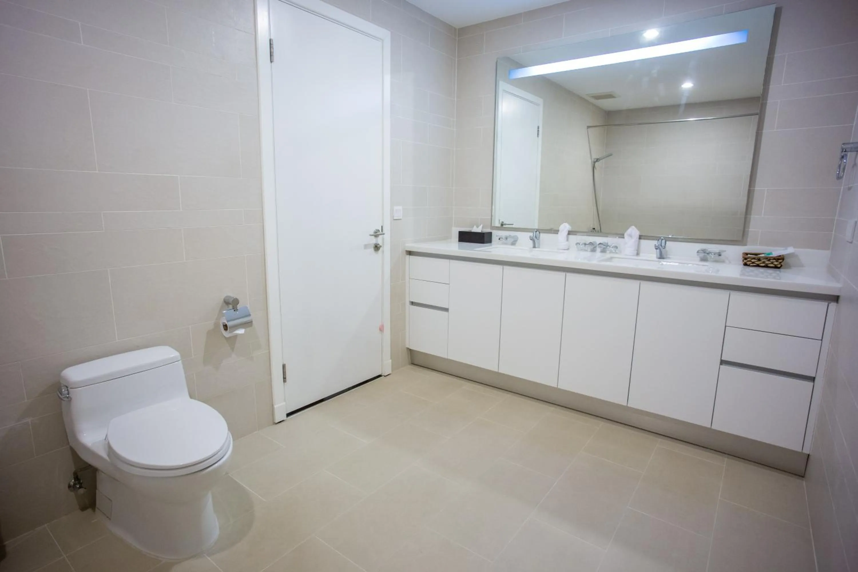 Bathroom in Bellevue Serviced Apartments