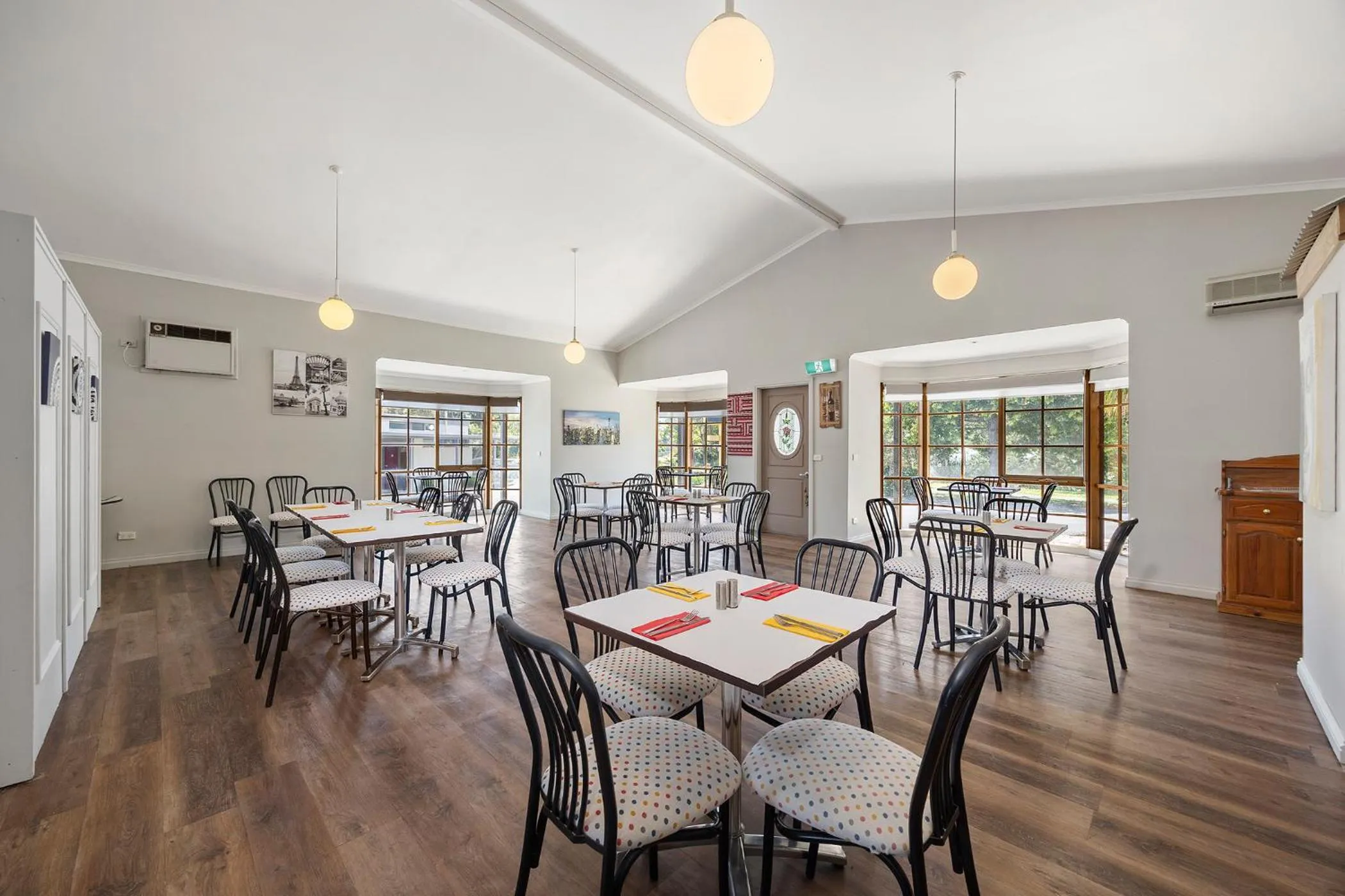 Property building in Coal Creek Motel