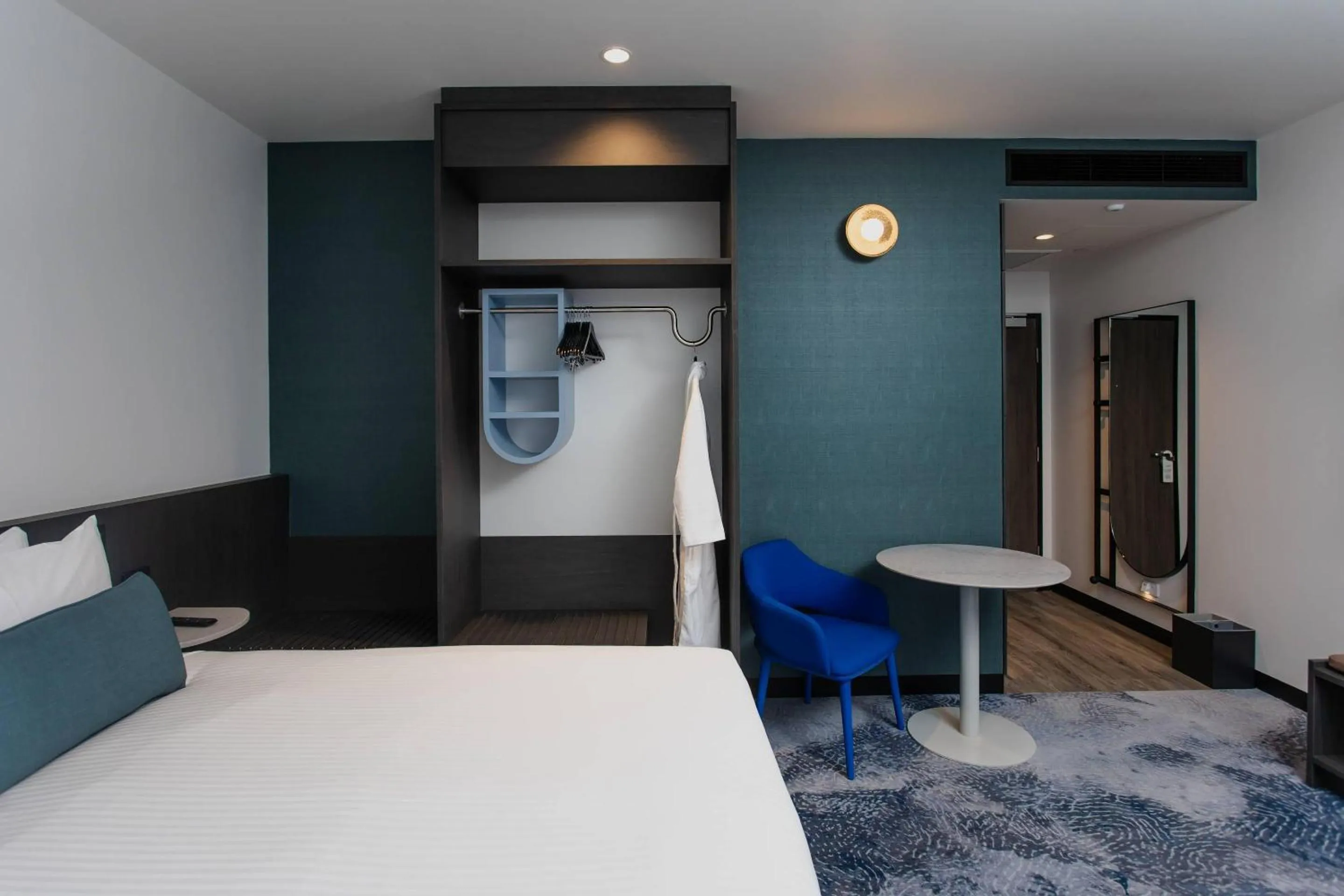 Bedroom, Bed in Bayside Geelong Hotel & Apartments, an Ascend Collection Hotel
