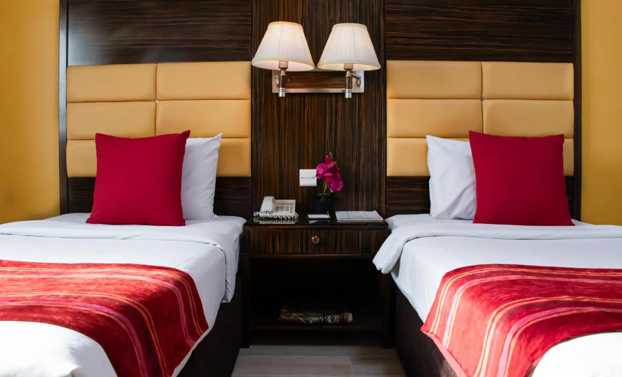 City view, Bed in Fortune Hotel Deira