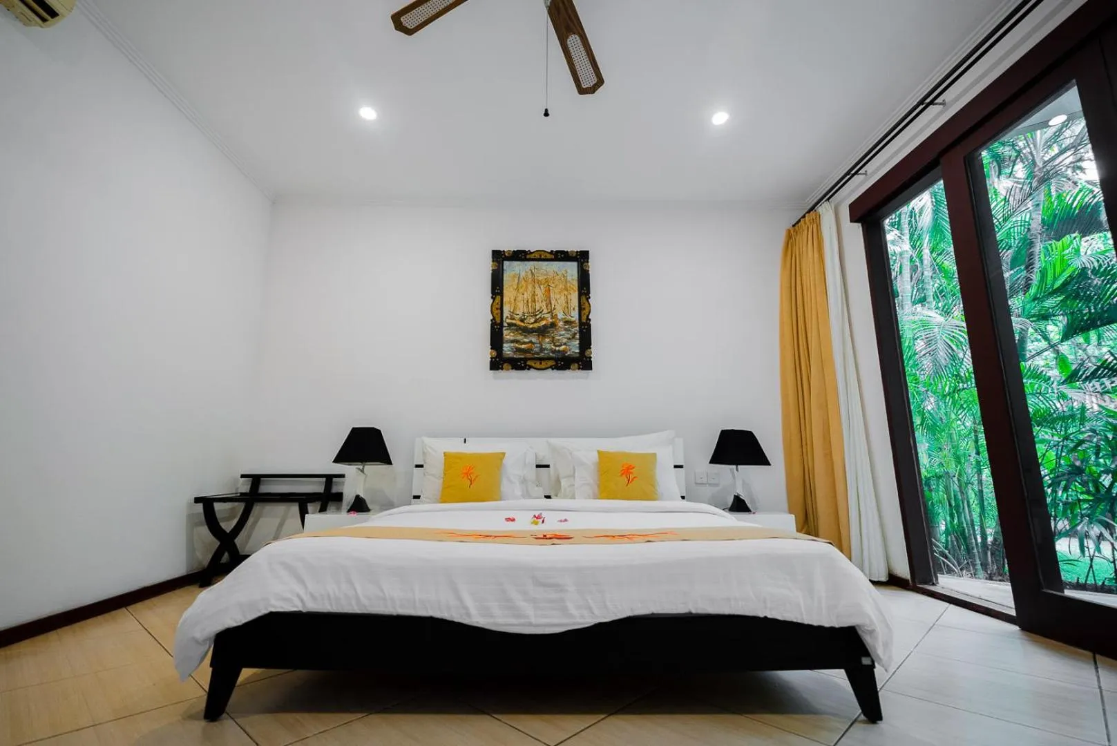 Bed in Orlowsky Discovery Candidasa Hotel