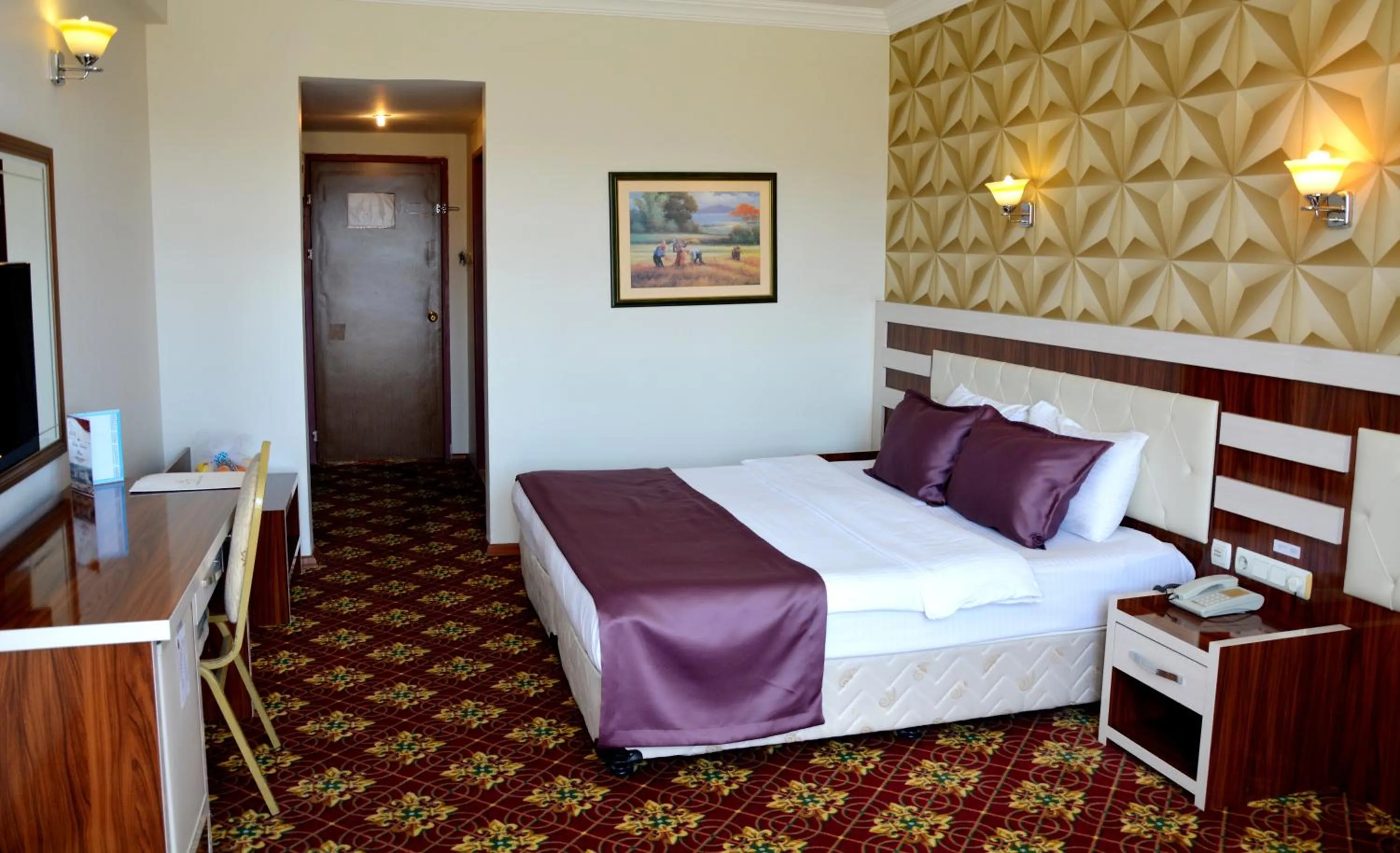 Photo of the whole room, Bed in GARDEN KALE THERMAL HOTEL