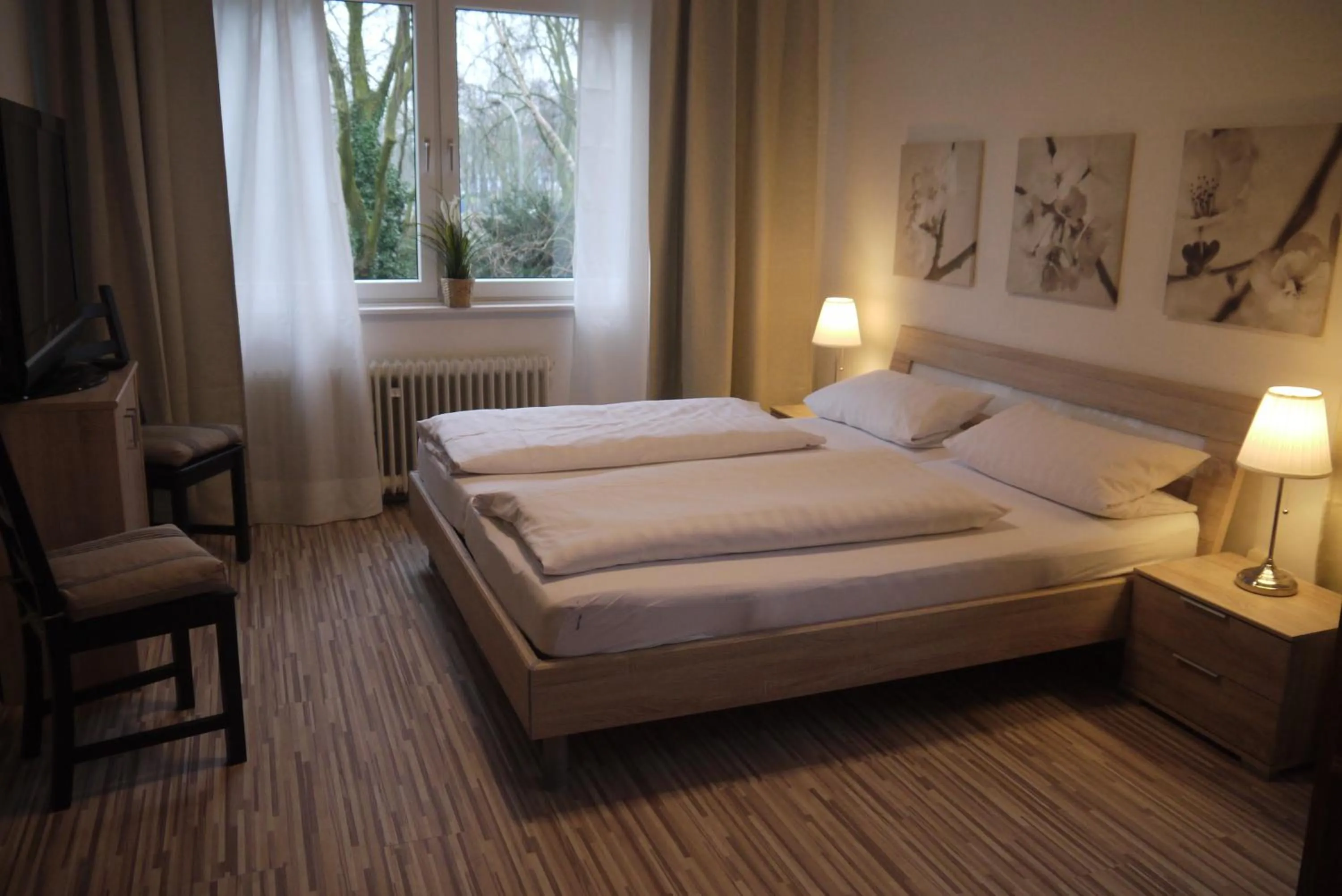 Photo of the whole room, Bed in Hotel am Stadion