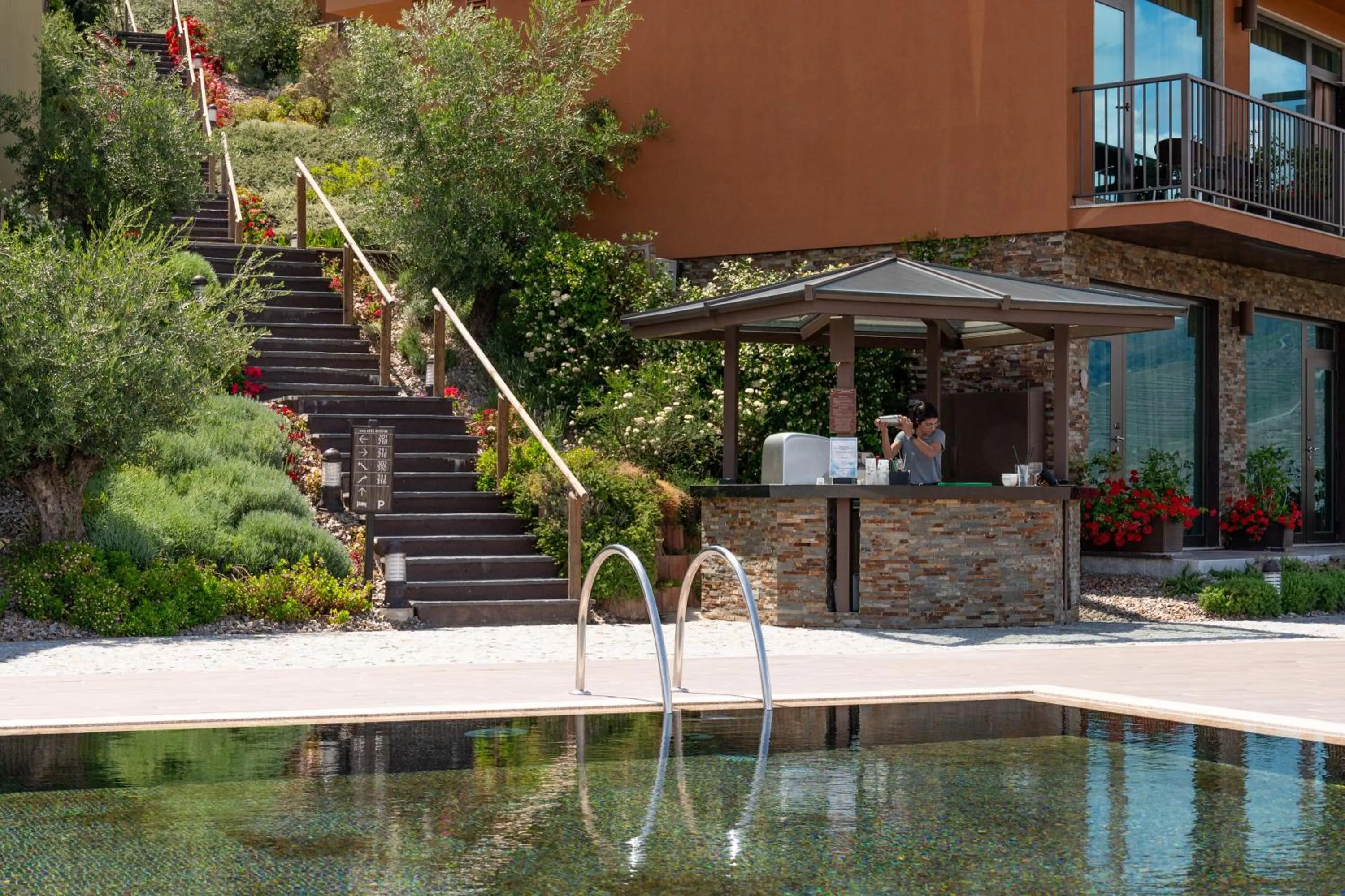 Swimming pool in Vila Gale Douro Vineyards
