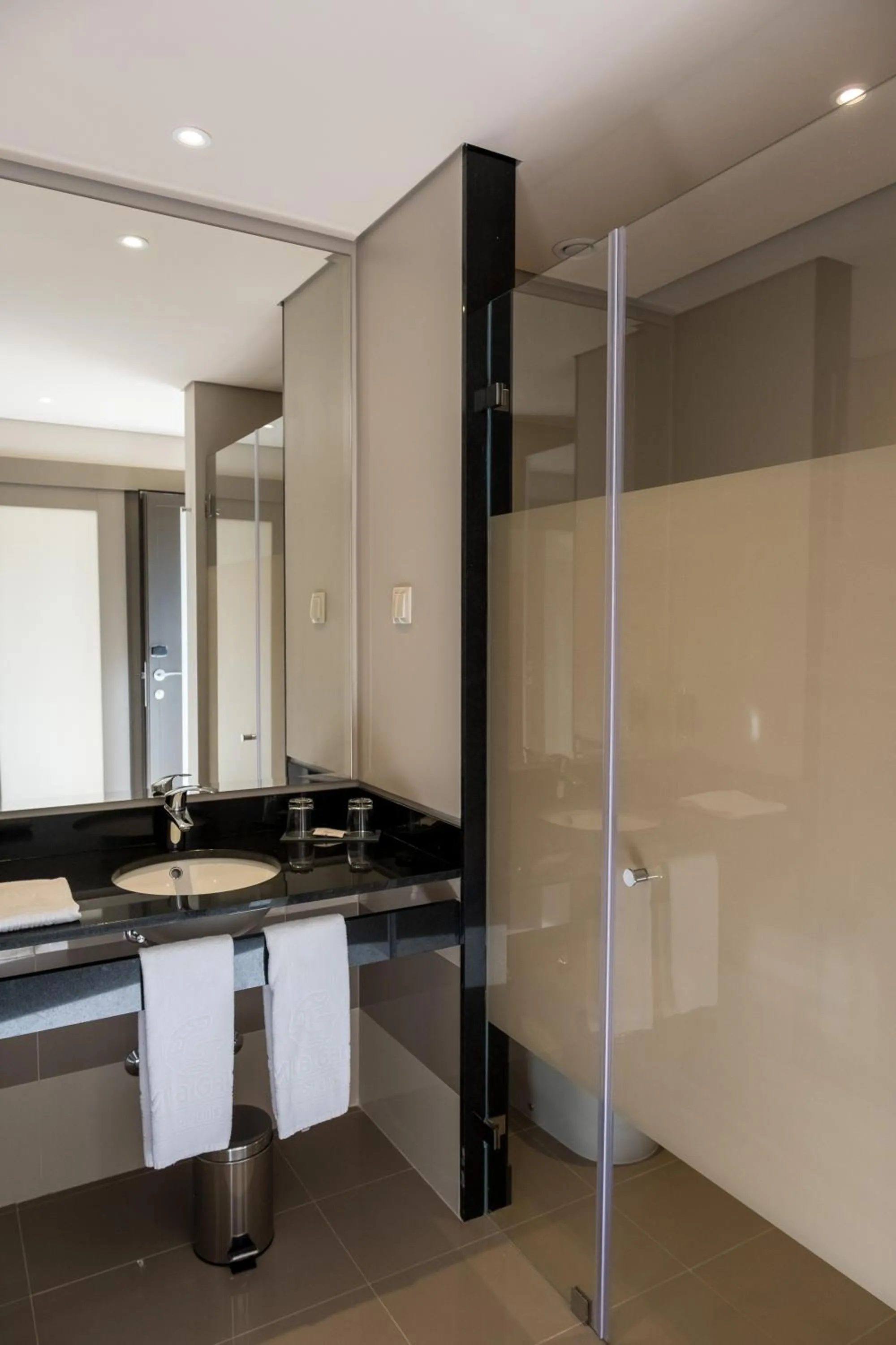 Bathroom in Vila Gale Douro Vineyards