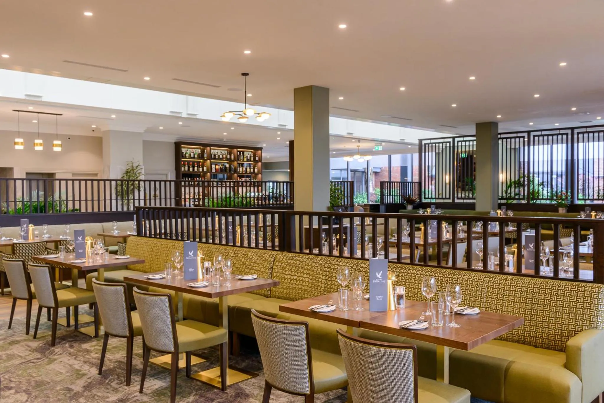 Restaurant/places to eat in Hotel Killarney