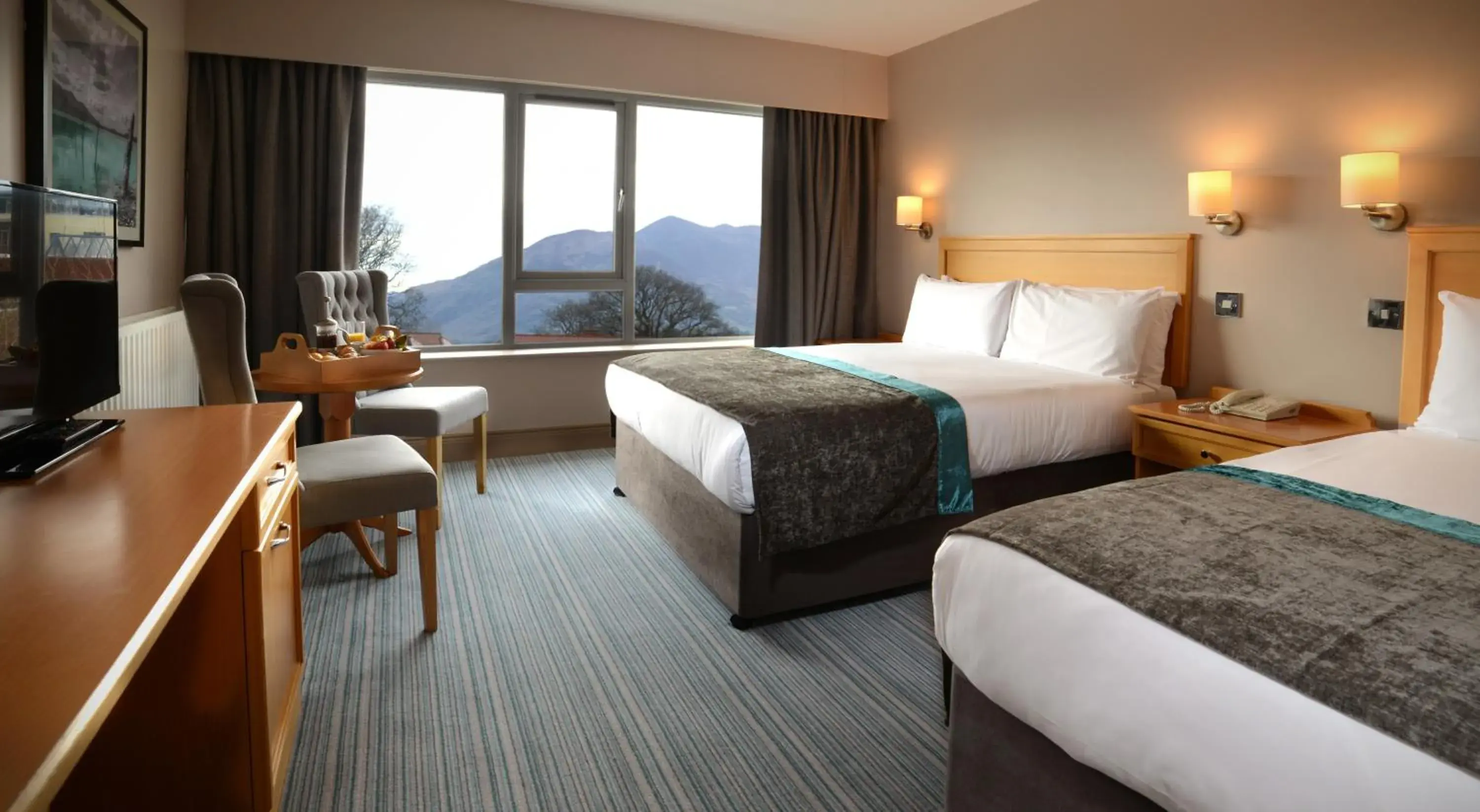 Standard Family Room (2 Adults + 1 Children) in Hotel Killarney Standard Family Room (2 Adults + 1 Children) in Hotel Killarney