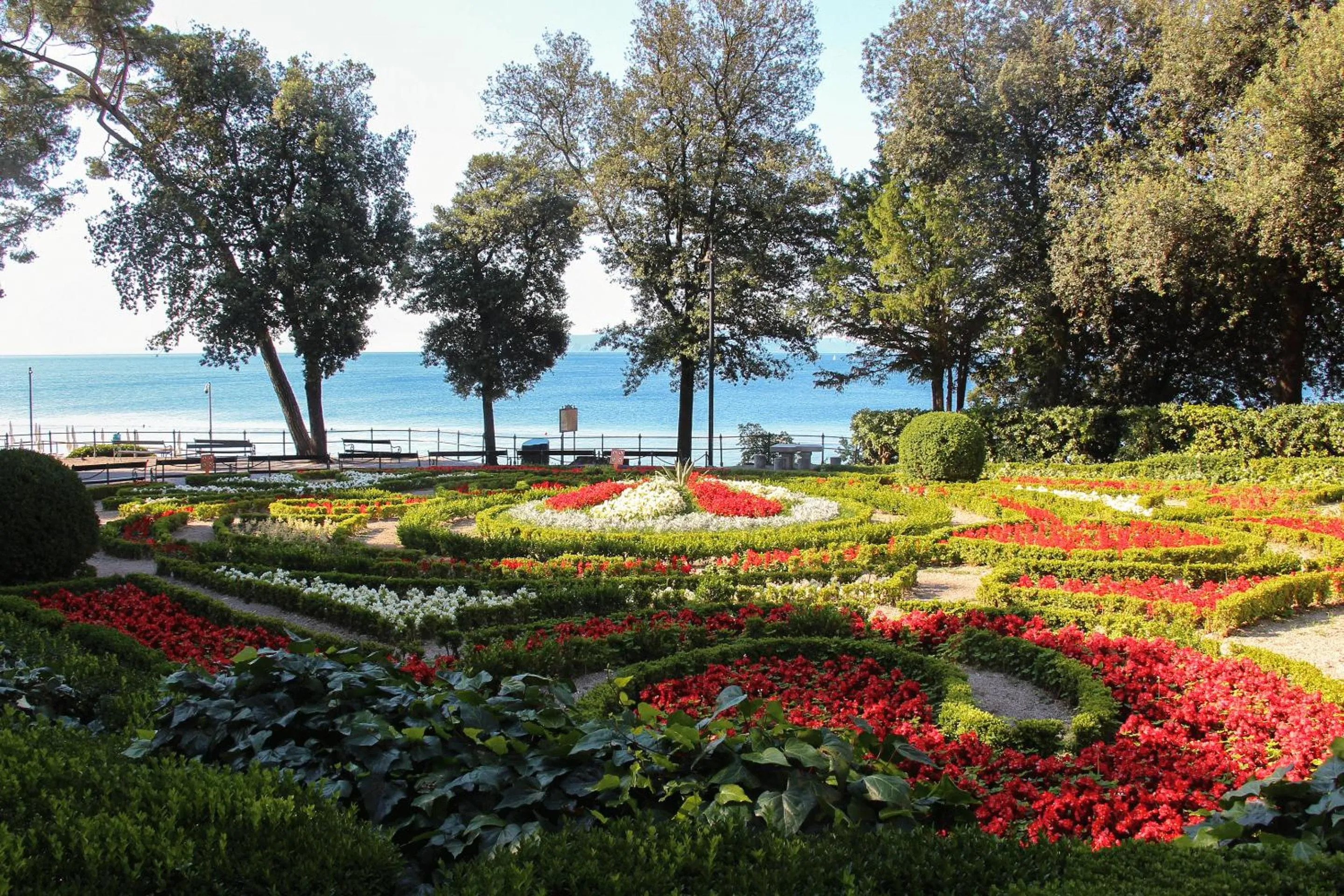 Nearby landmark in Hotel Paris