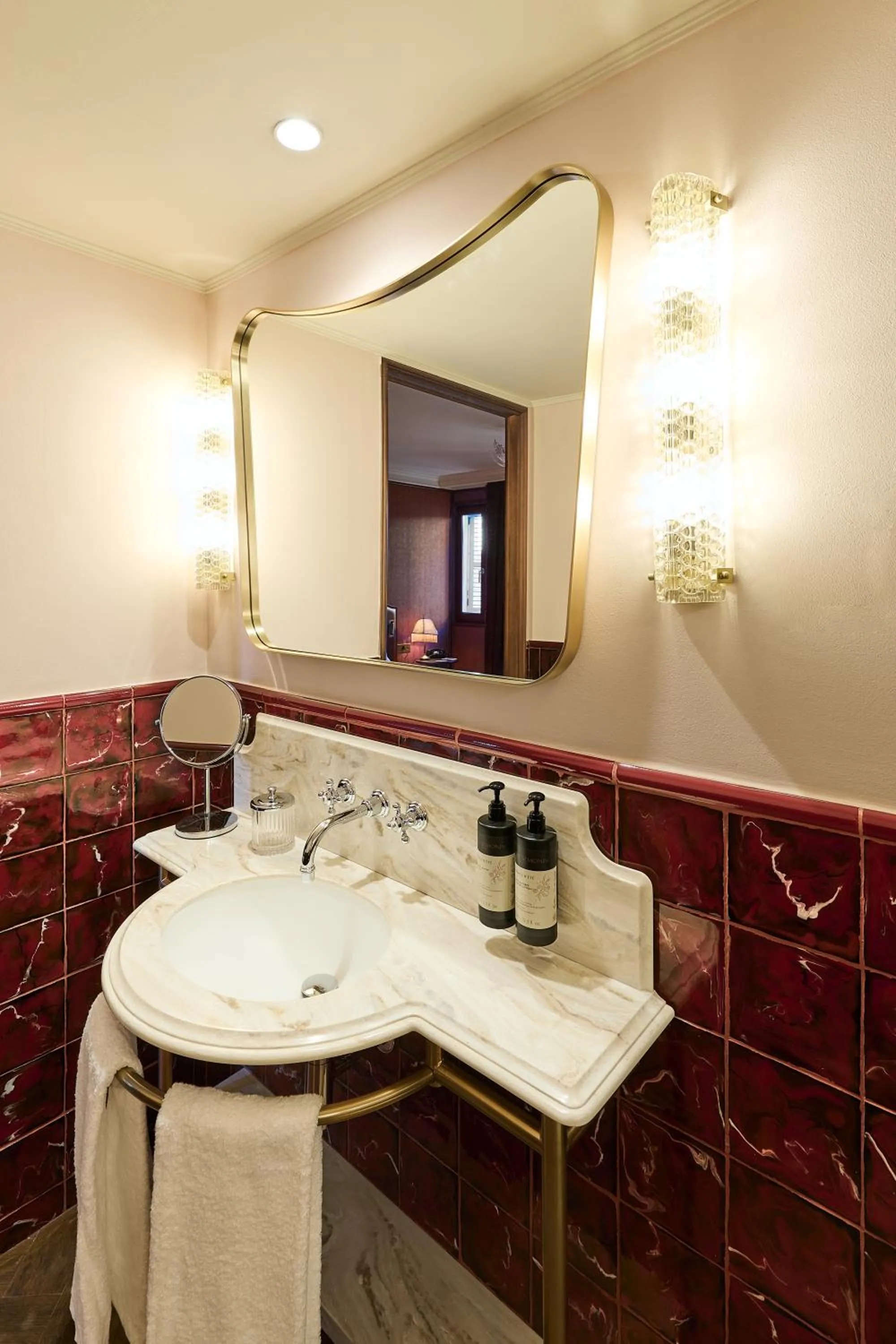 Bathroom in Hotel España Ramblas