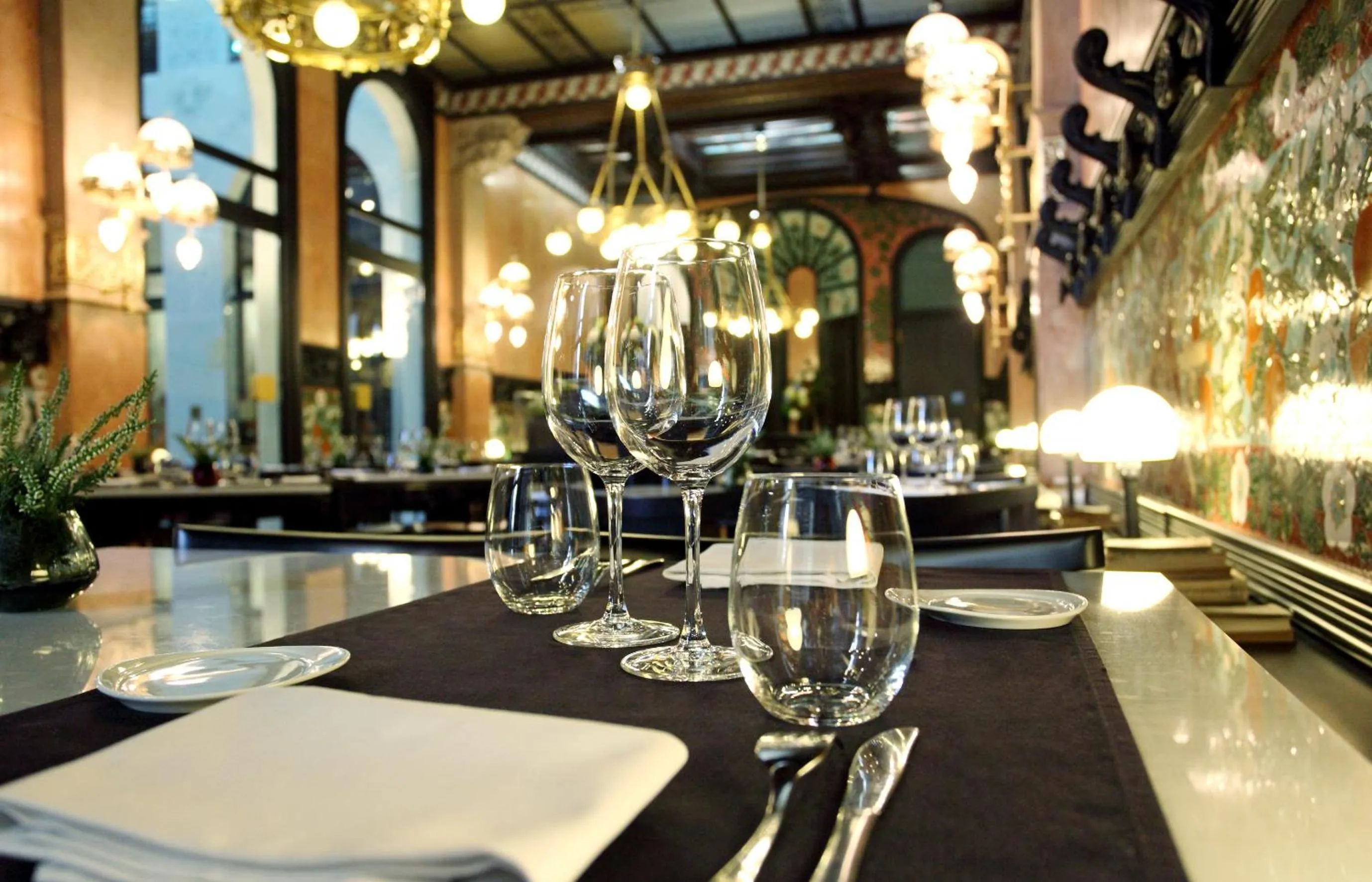 Restaurant/places to eat in Hotel España Ramblas
