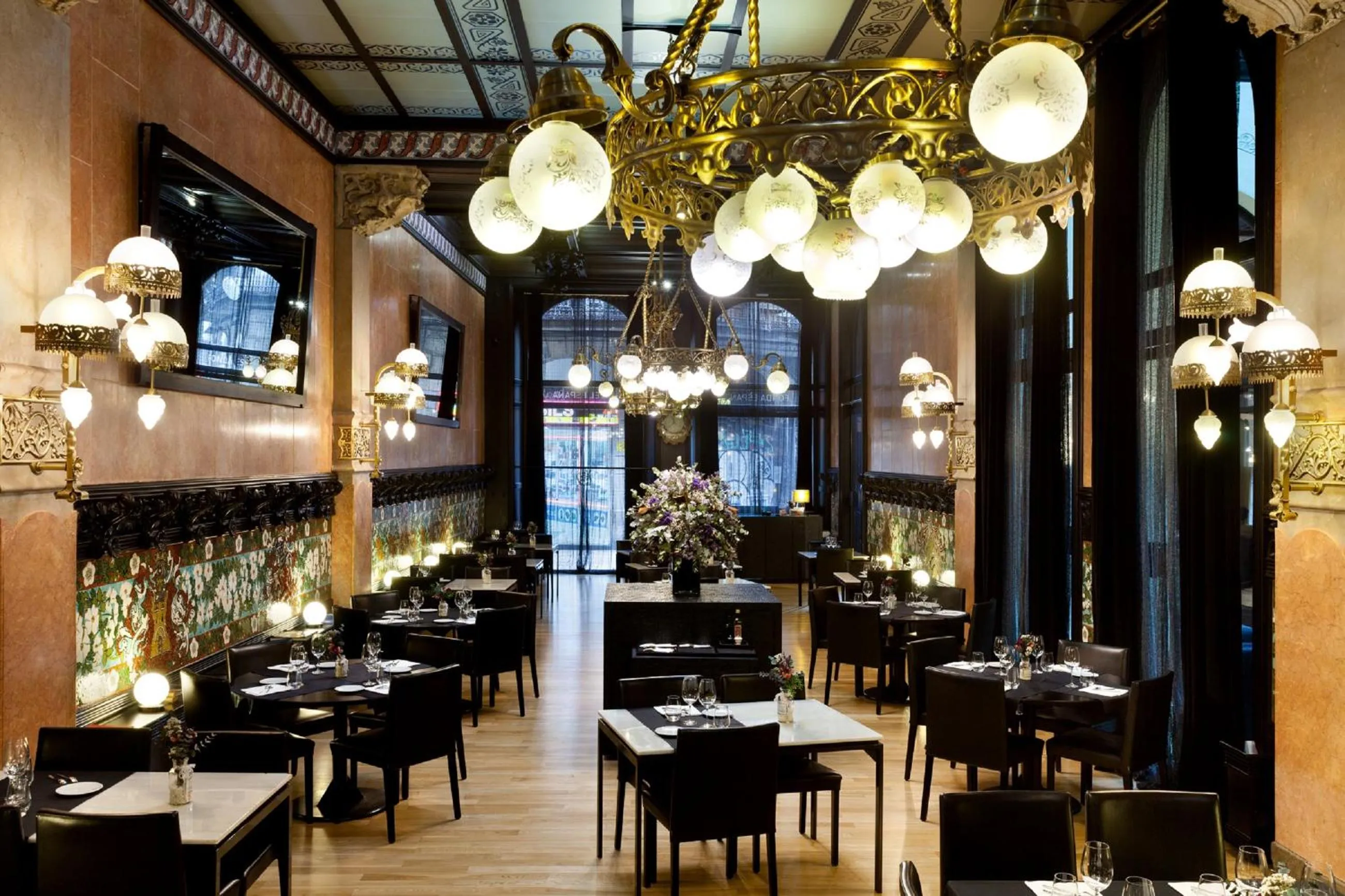 Restaurant/places to eat in Hotel España Ramblas