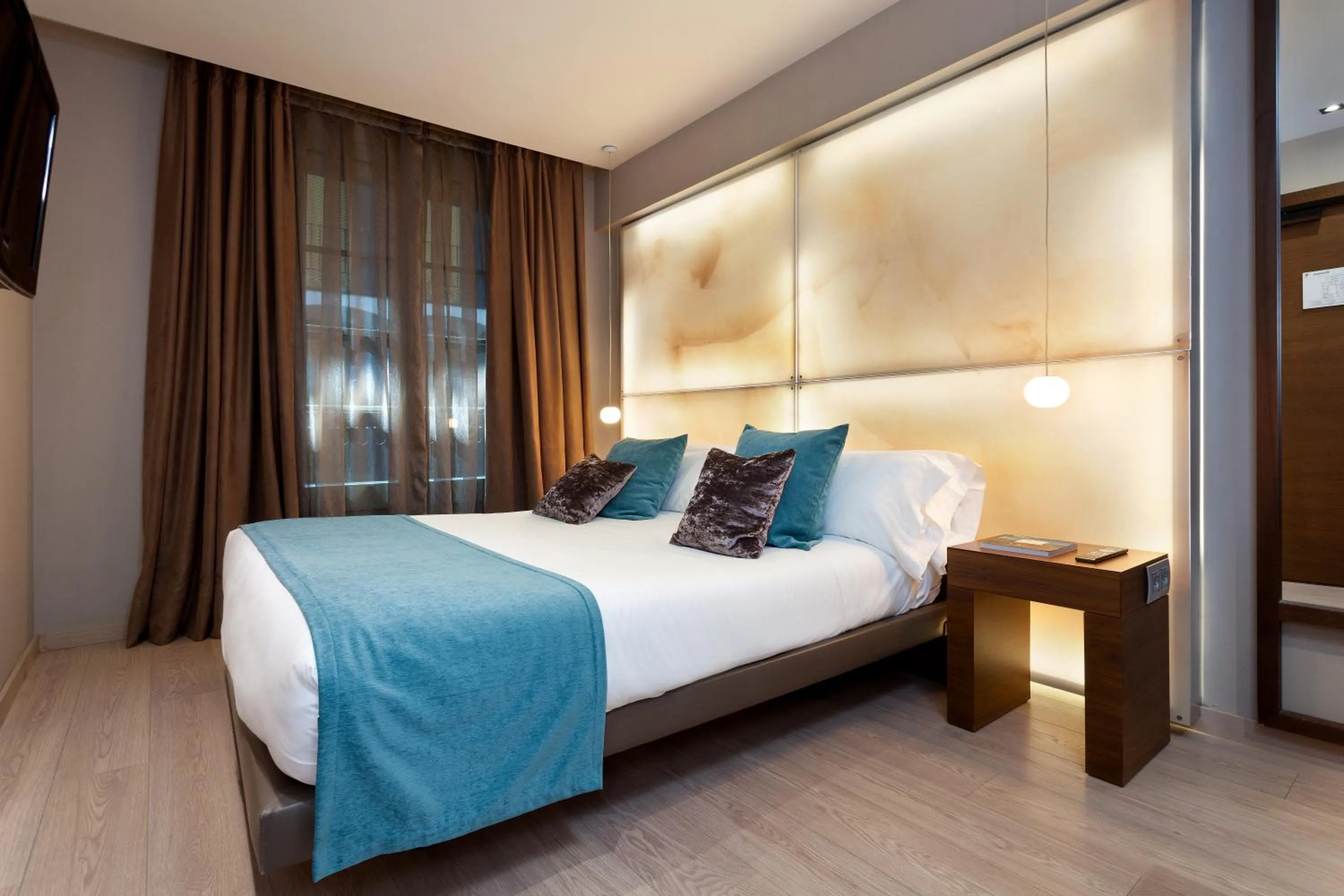 Bed in Hotel España Ramblas