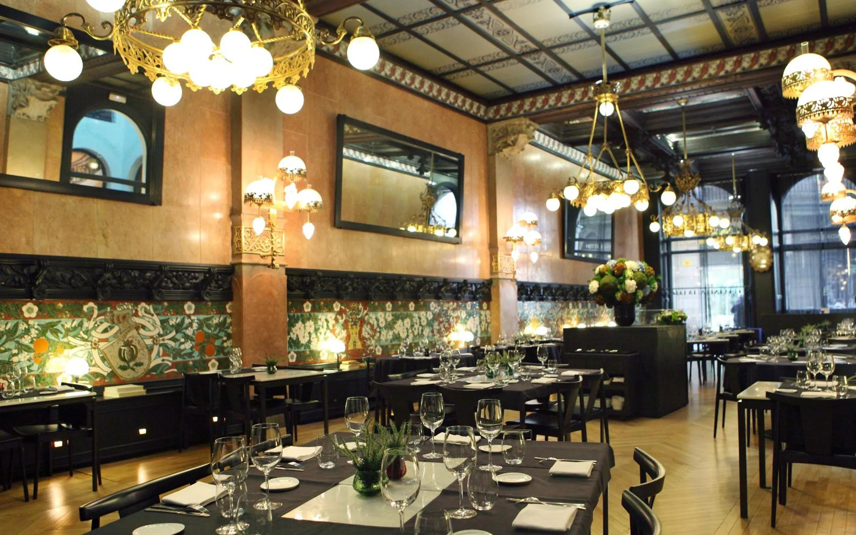 Restaurant/places to eat in Hotel España Ramblas