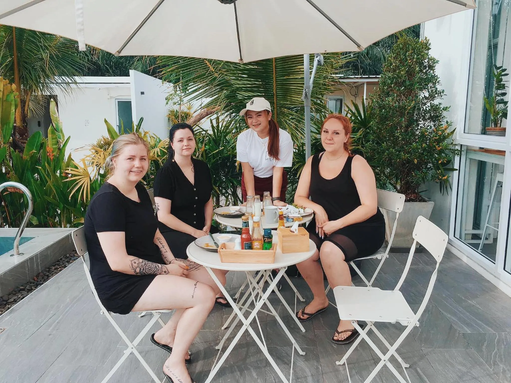 Food and drinks in MEET Boutique Resort