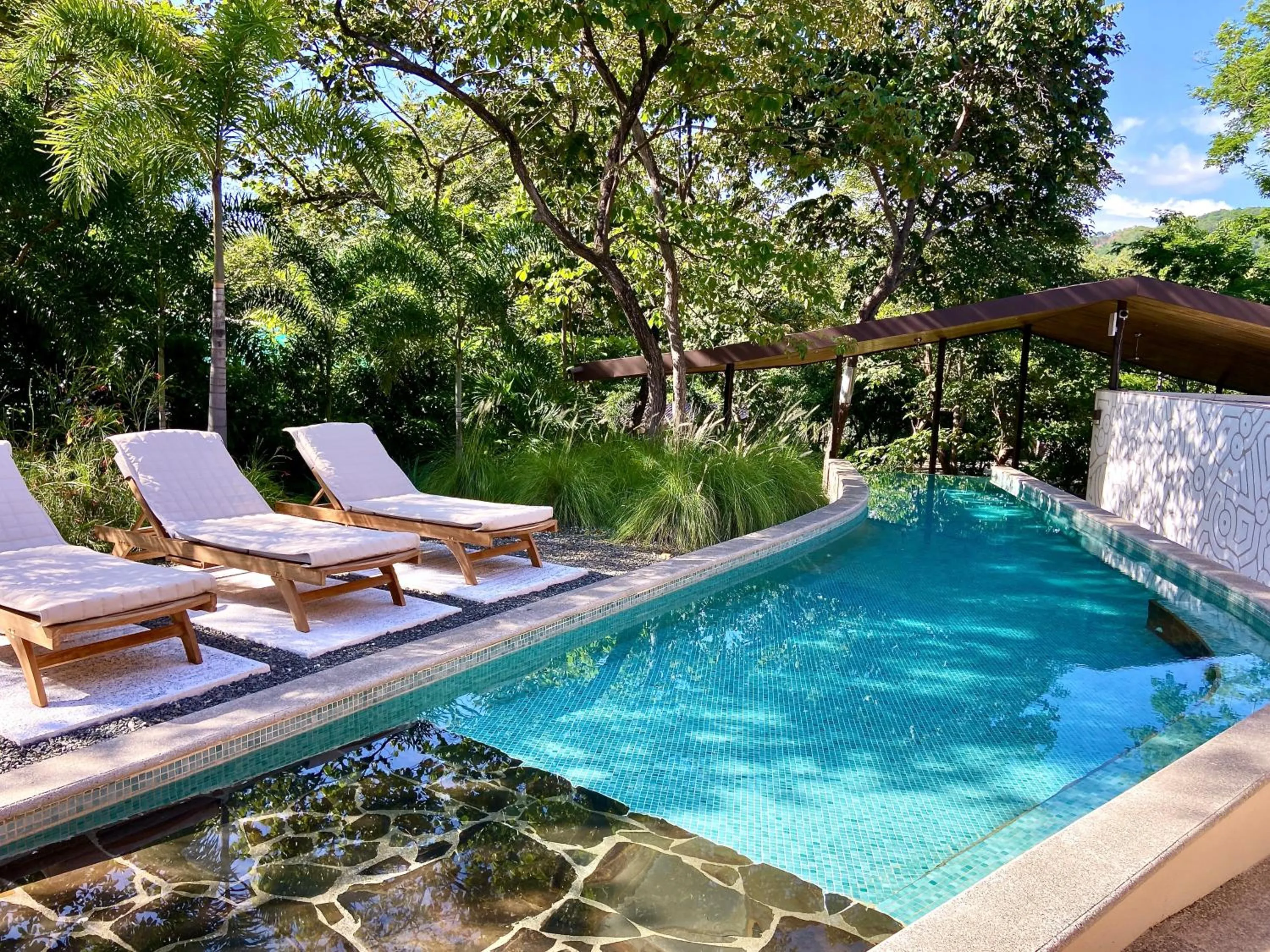 Swimming pool in Villas Kalei