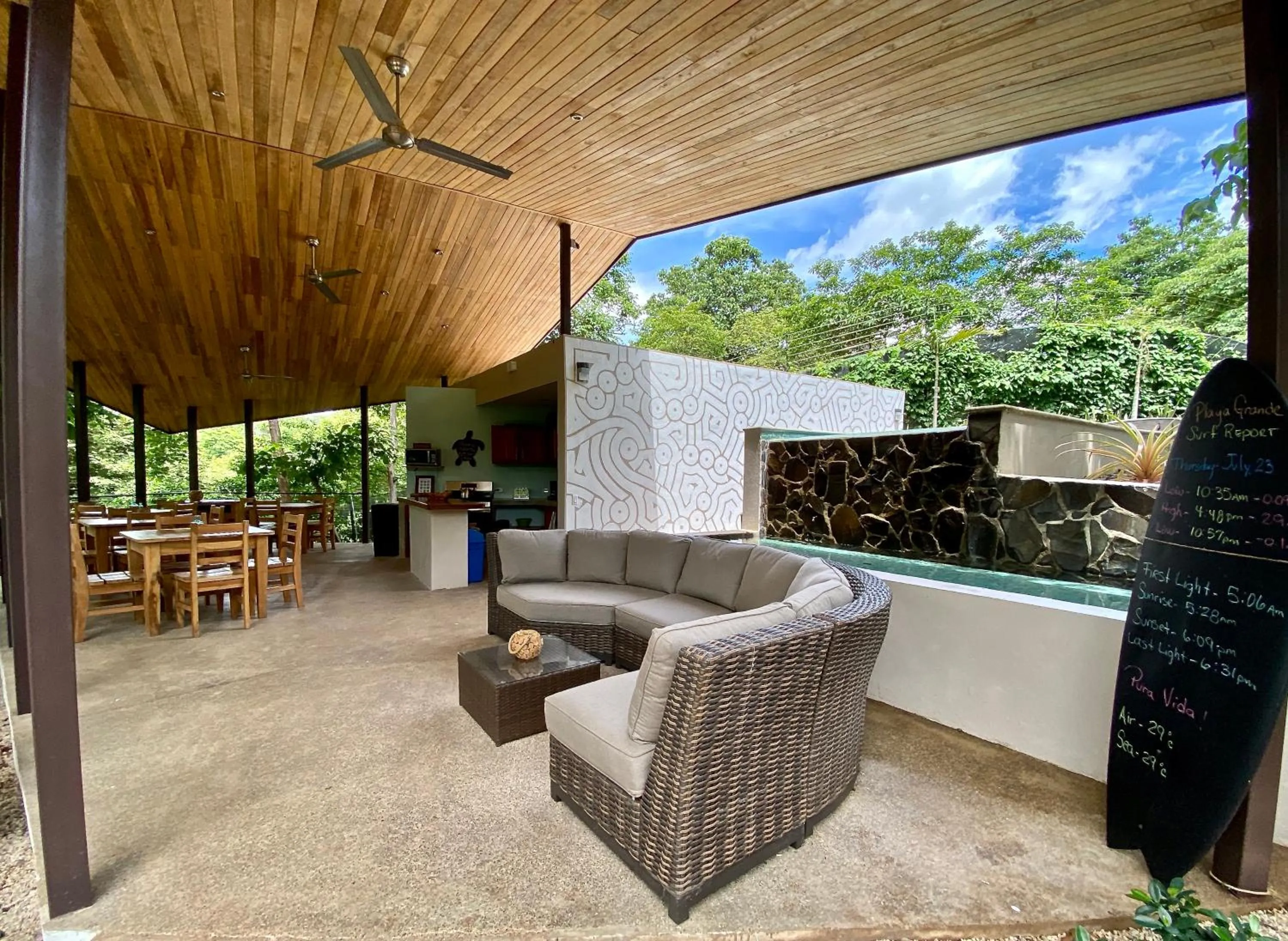 Seating area in Villas Kalei