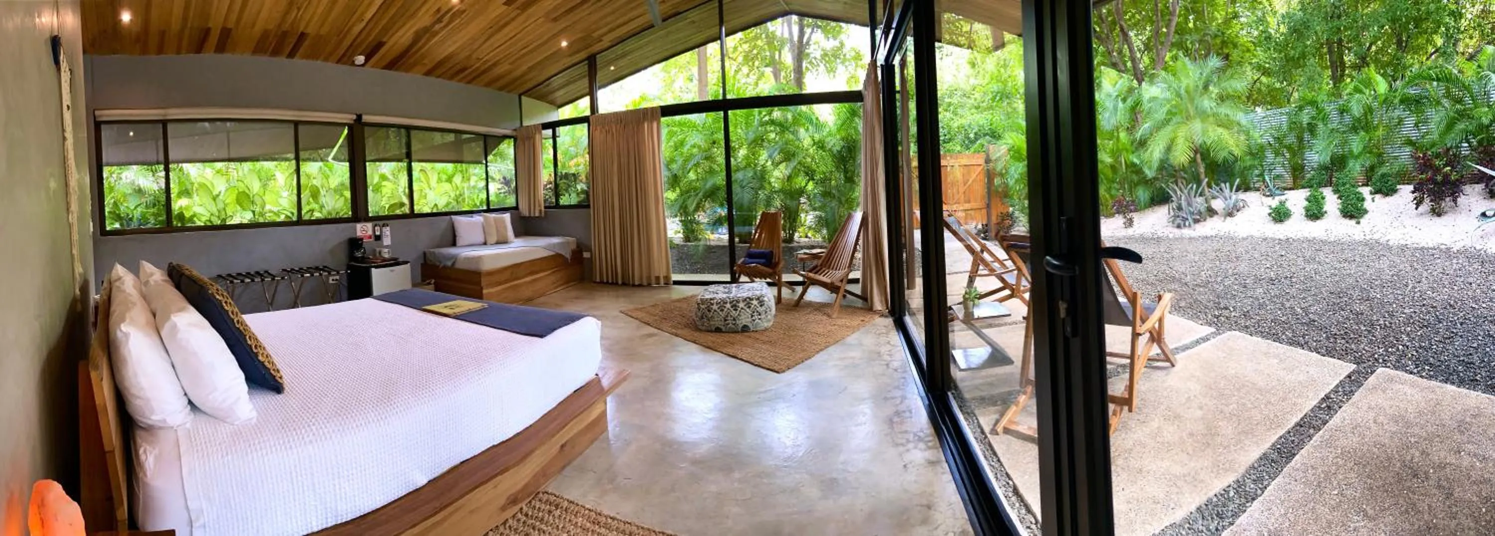 Photo of the whole room in Villas Kalei