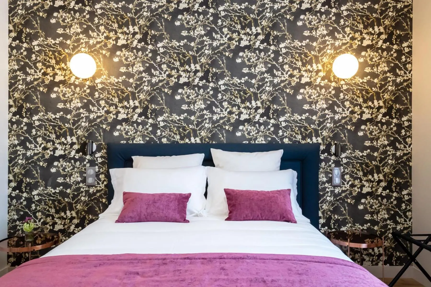 Bed in Hotel des Iris