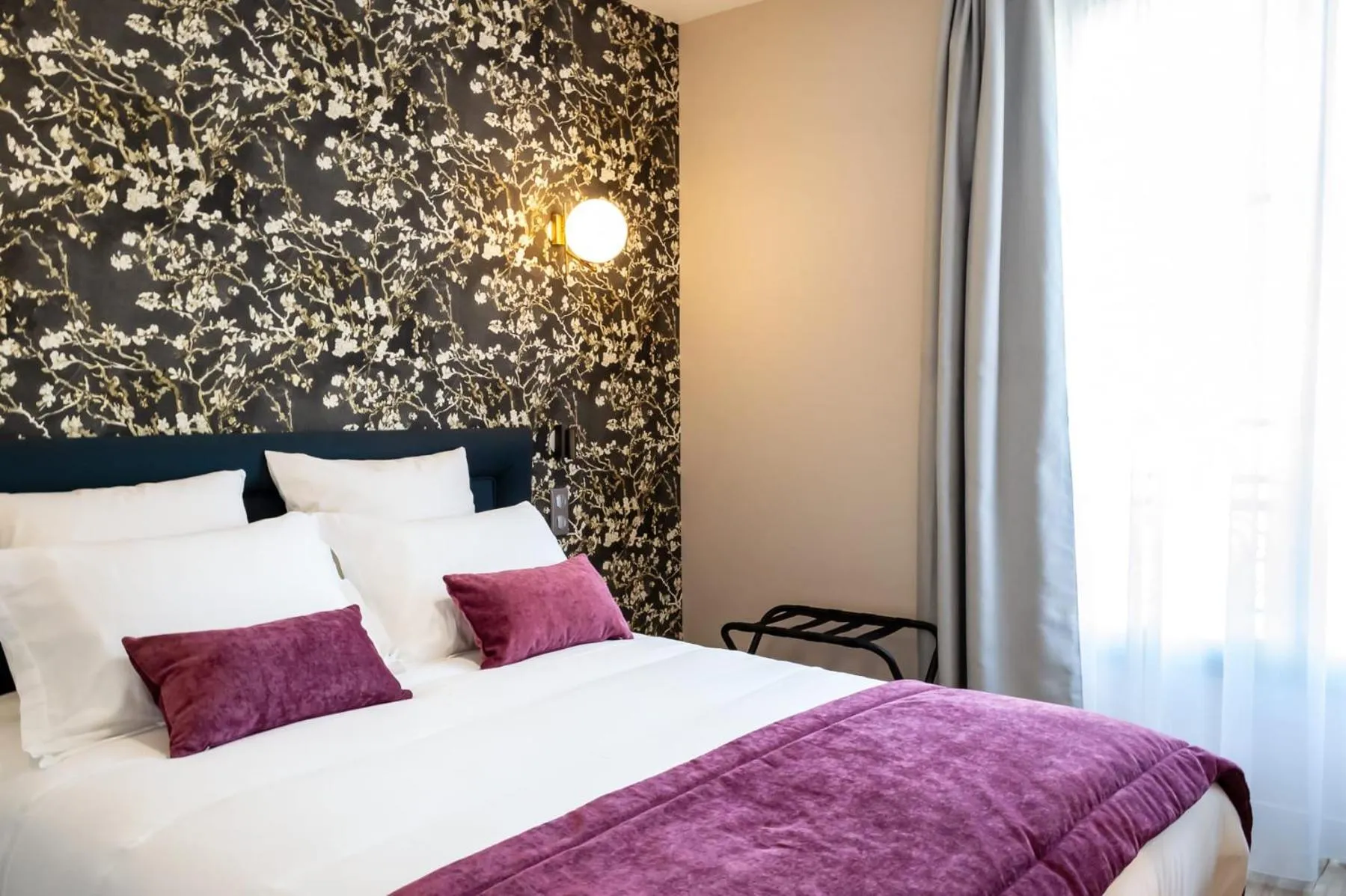 Bed in Hotel des Iris