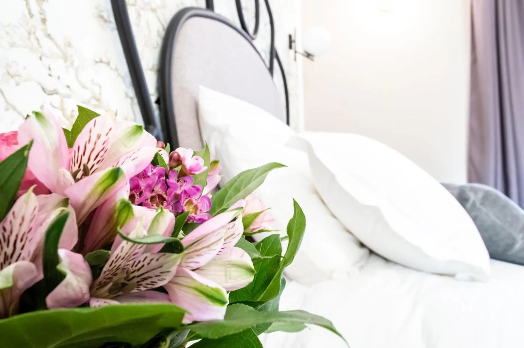 Bed in Hotel des Iris