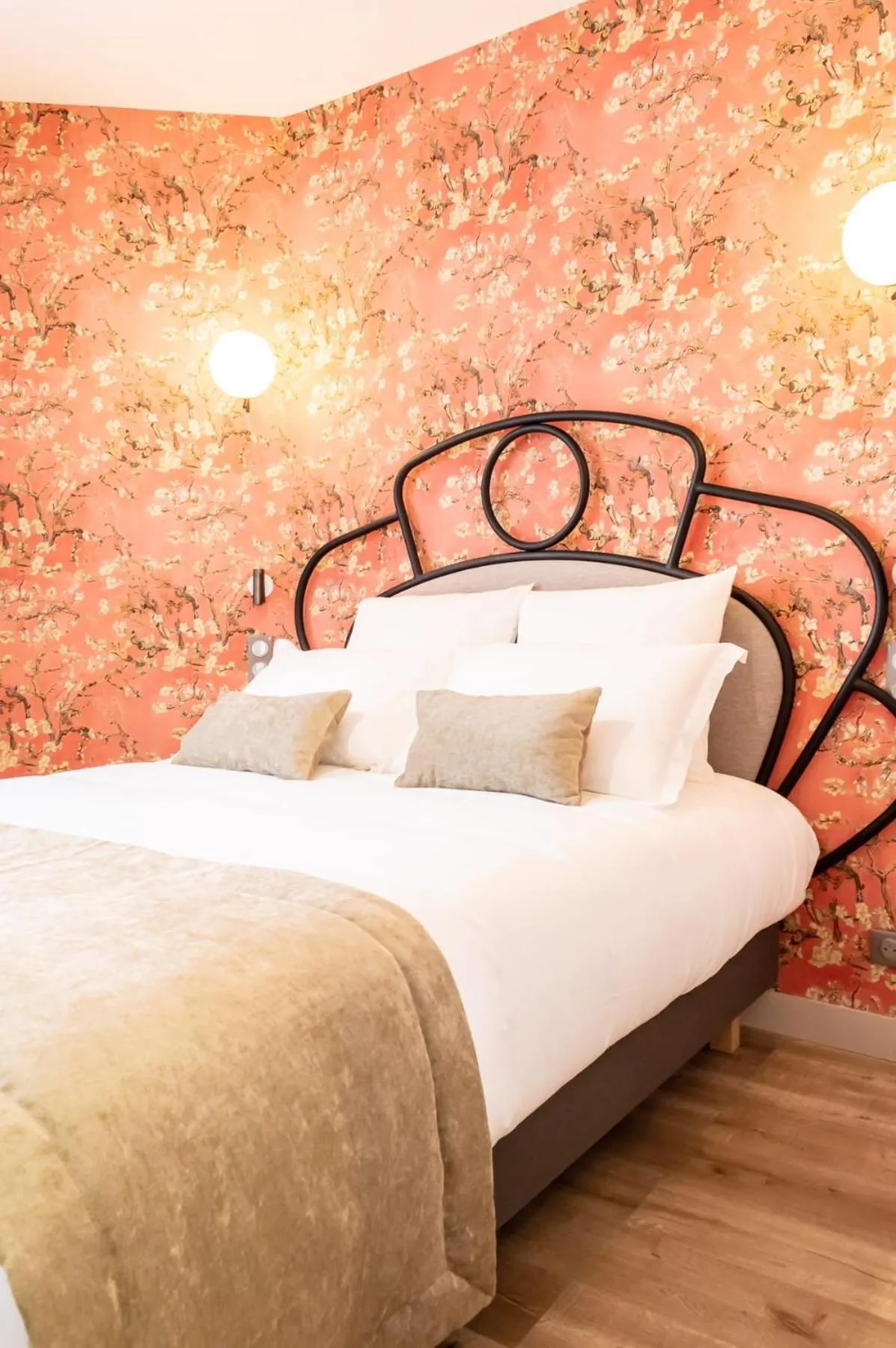 Bed in Hotel des Iris