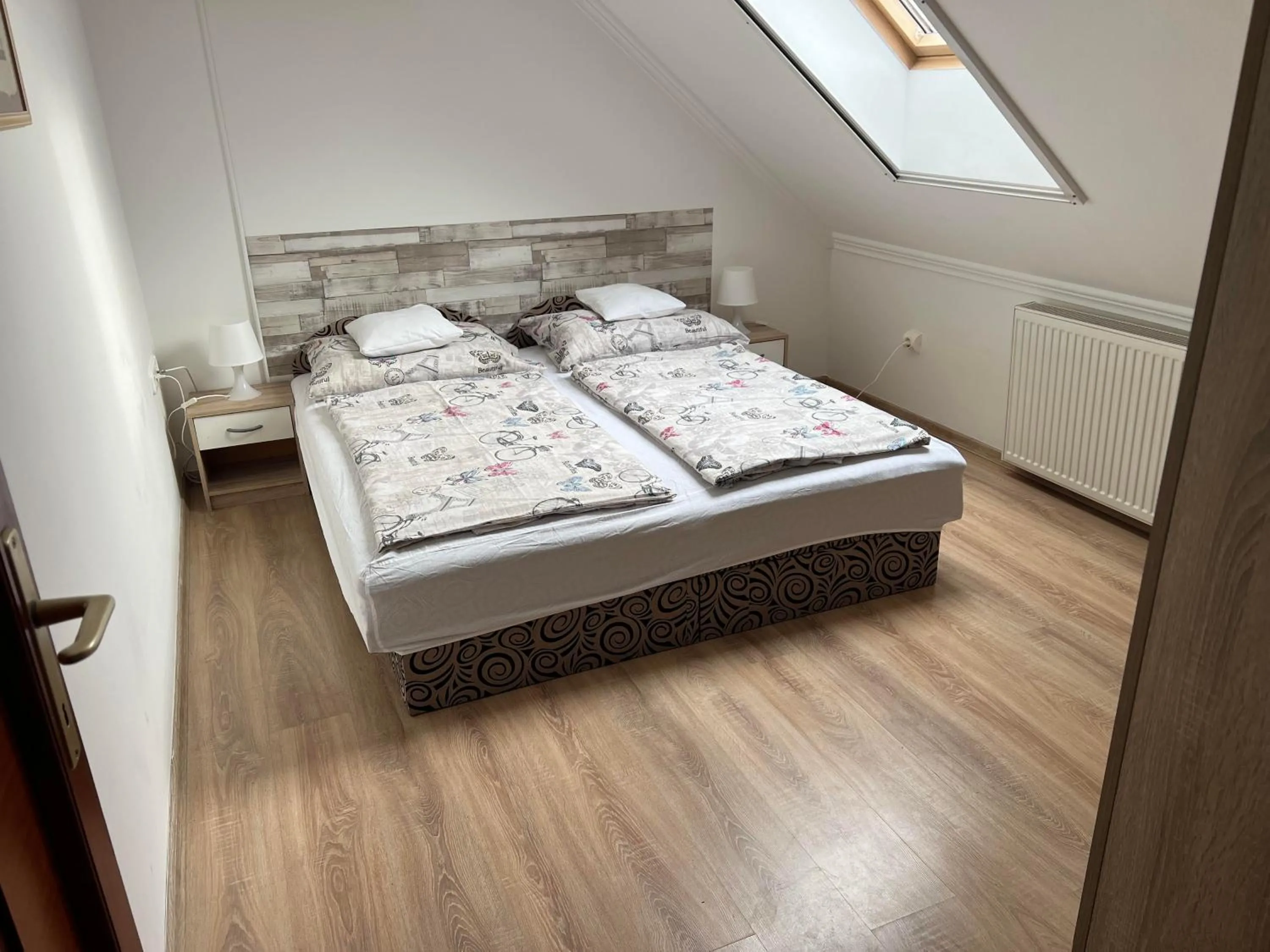Bedroom, Bed in Hellasz Apartman