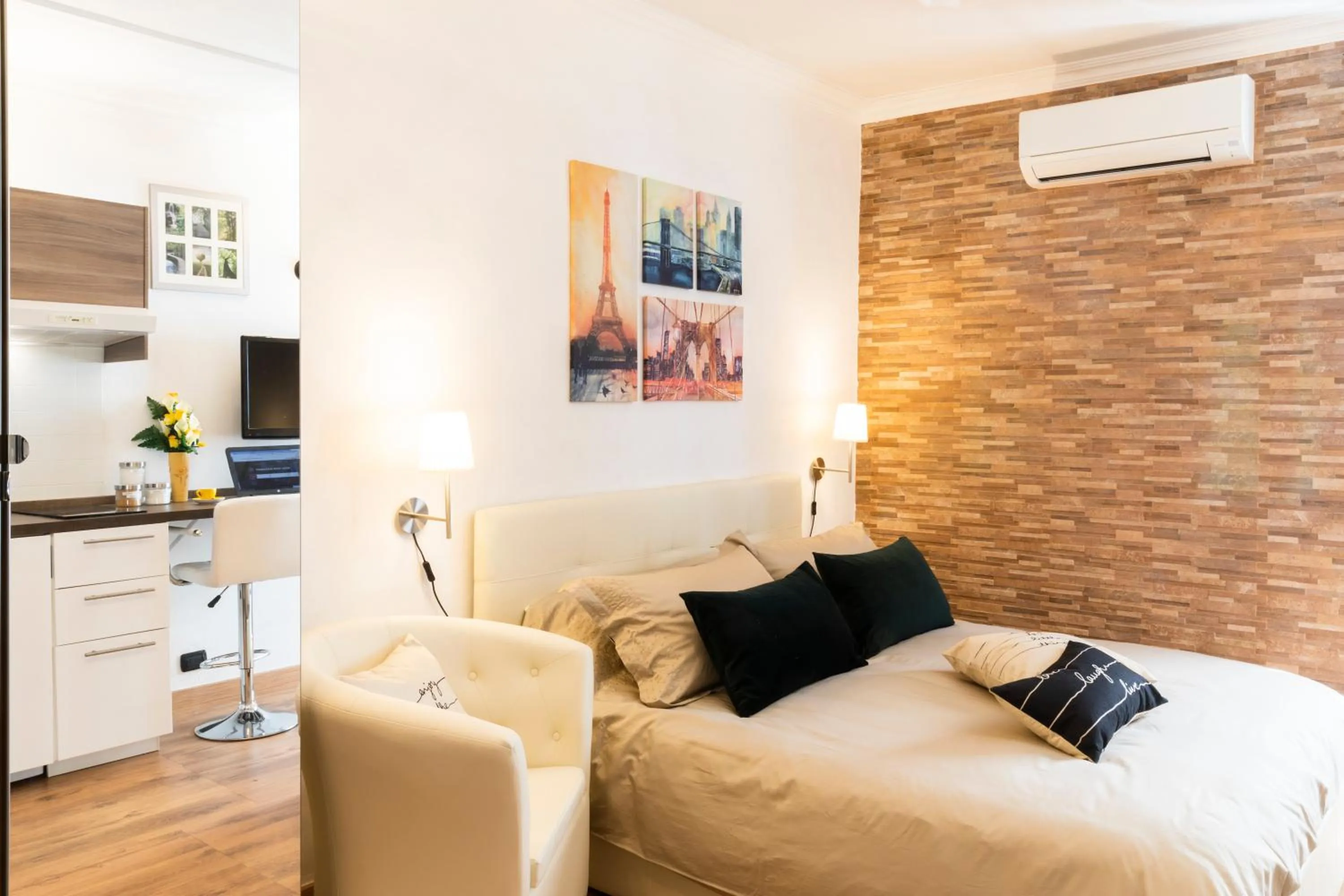 Bed in Smart Apartment - Milan Downtown