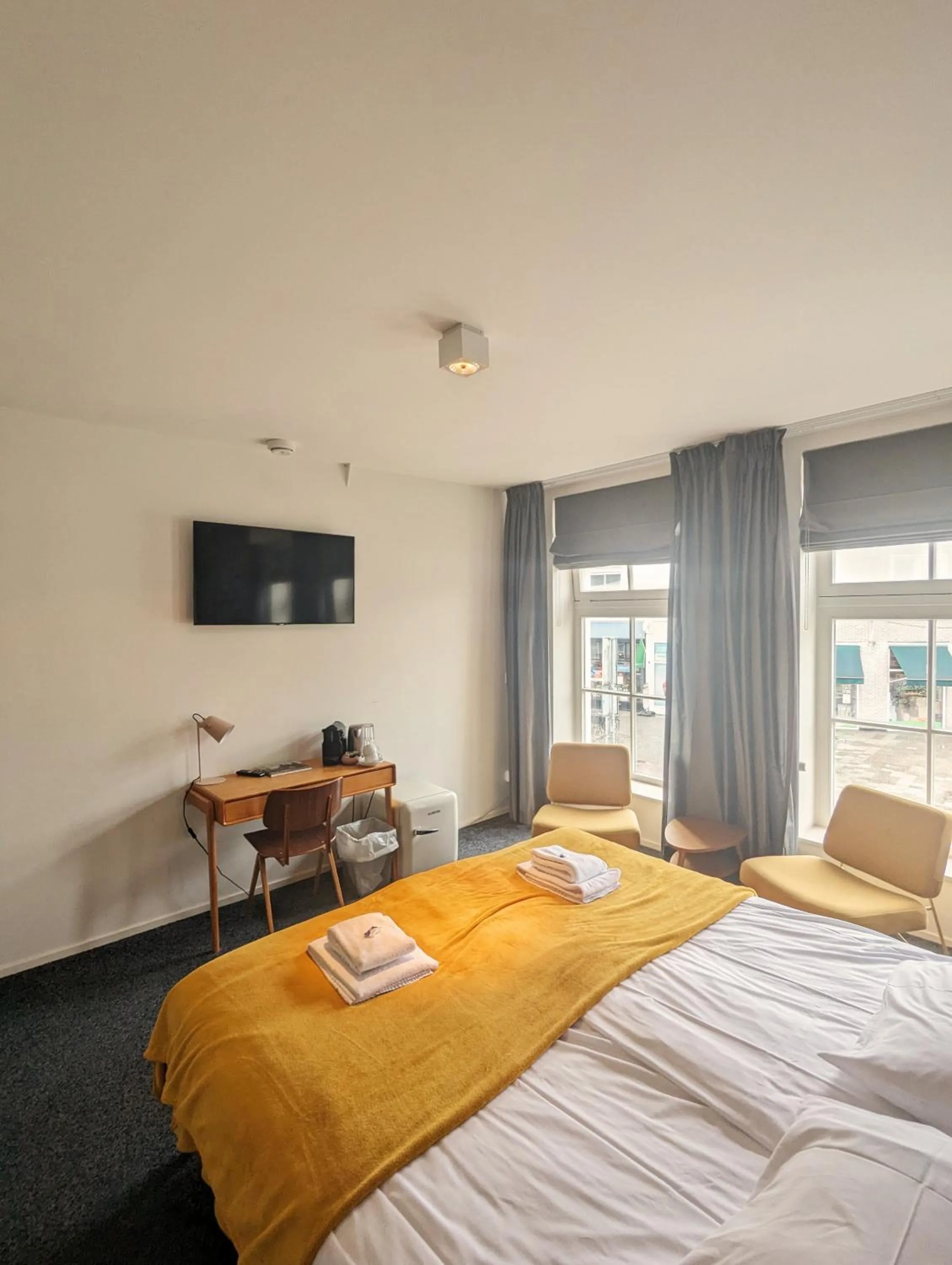 Coffee/tea facilities, Bed in 1851 Bar - Hotel - Cinema