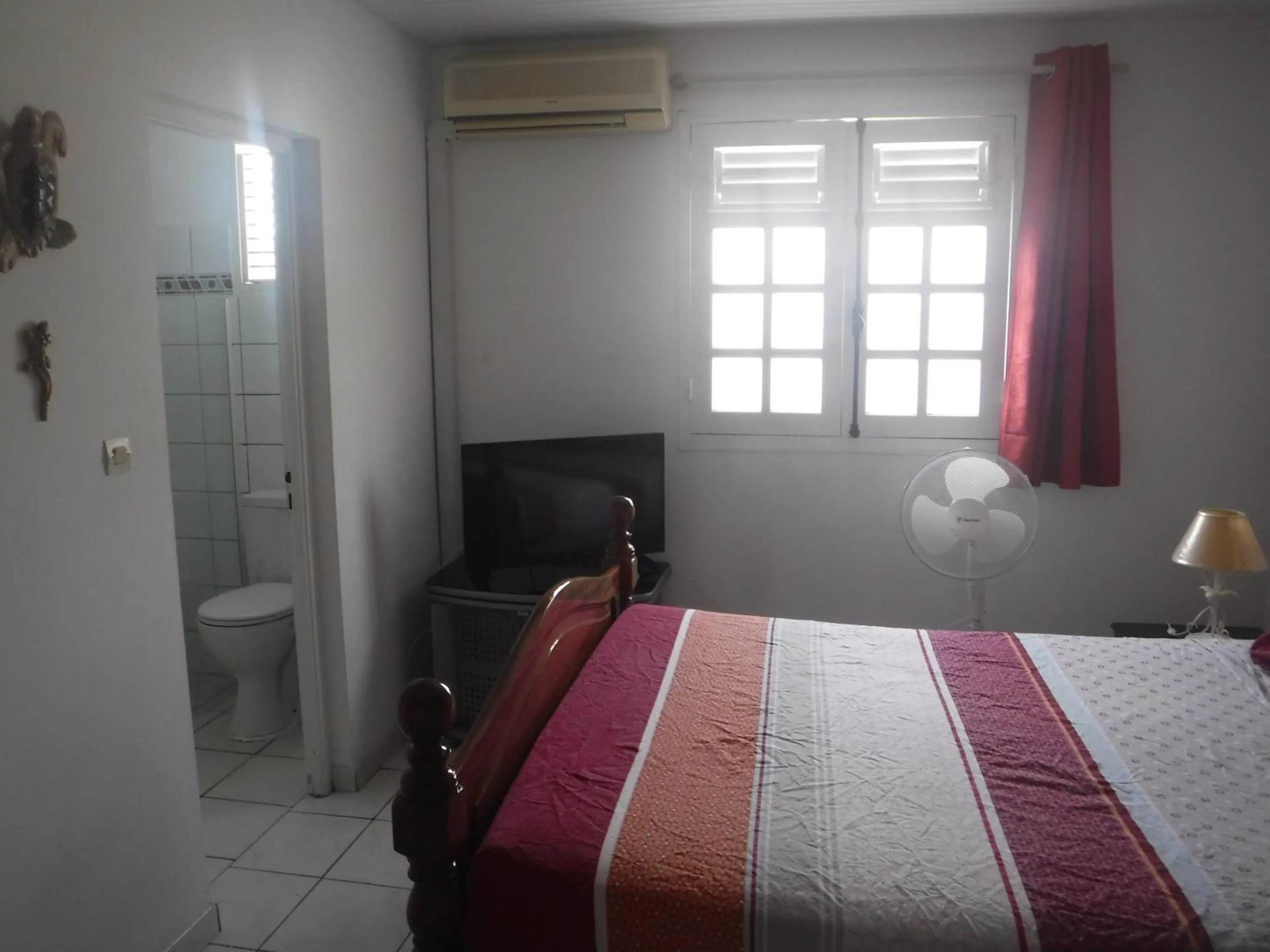 Bedroom, Bed in MANIKOU